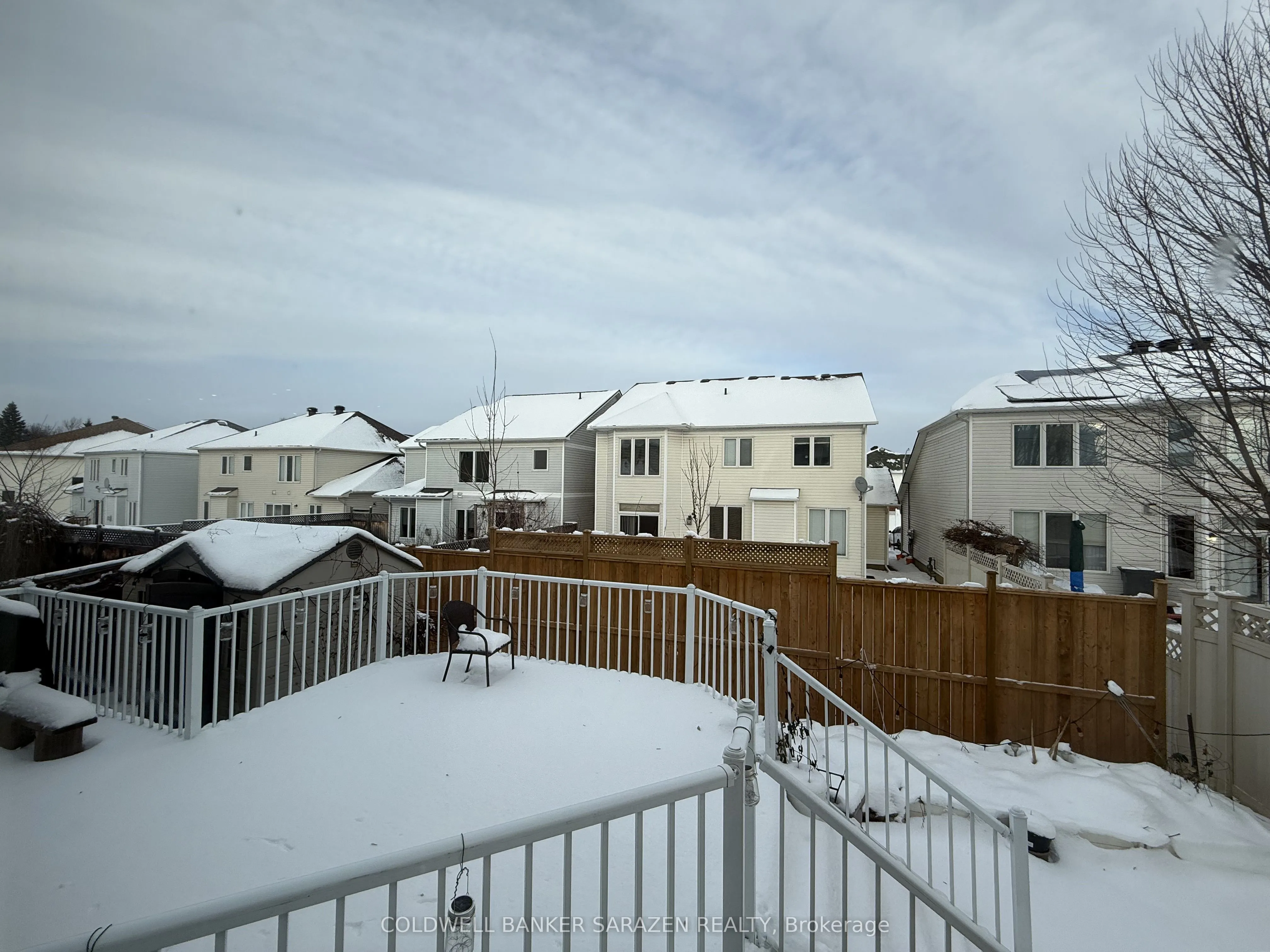 302 Edgemoore Crescent