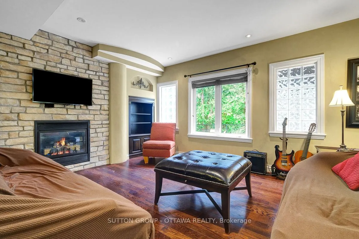 163 Copperwood Street