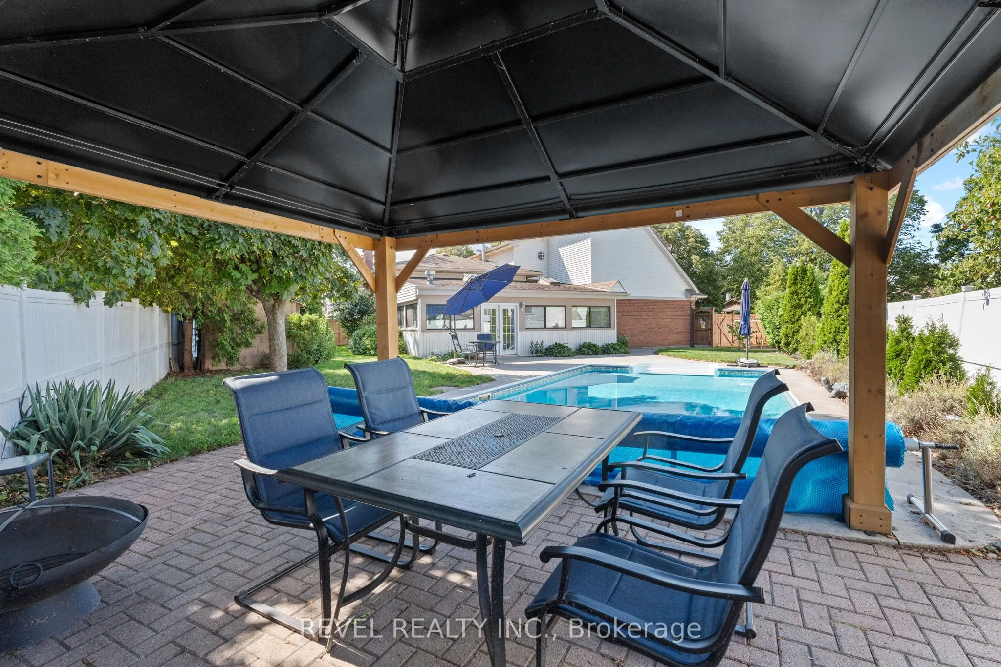 36 CAMBRIA Drive