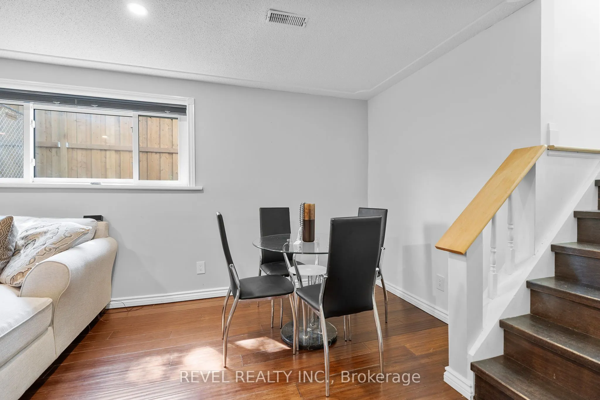 36 CAMBRIA Drive