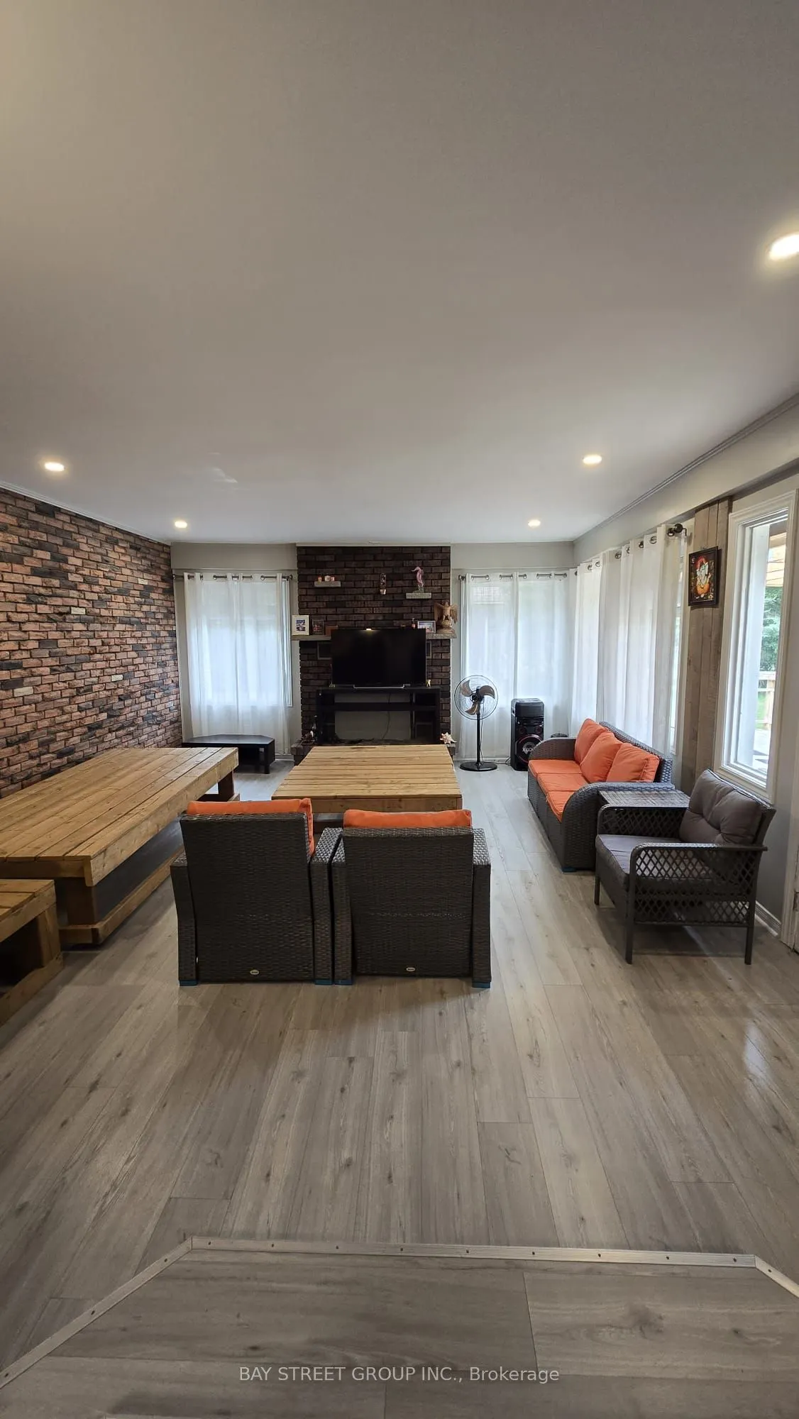 49 Maplewood Drive