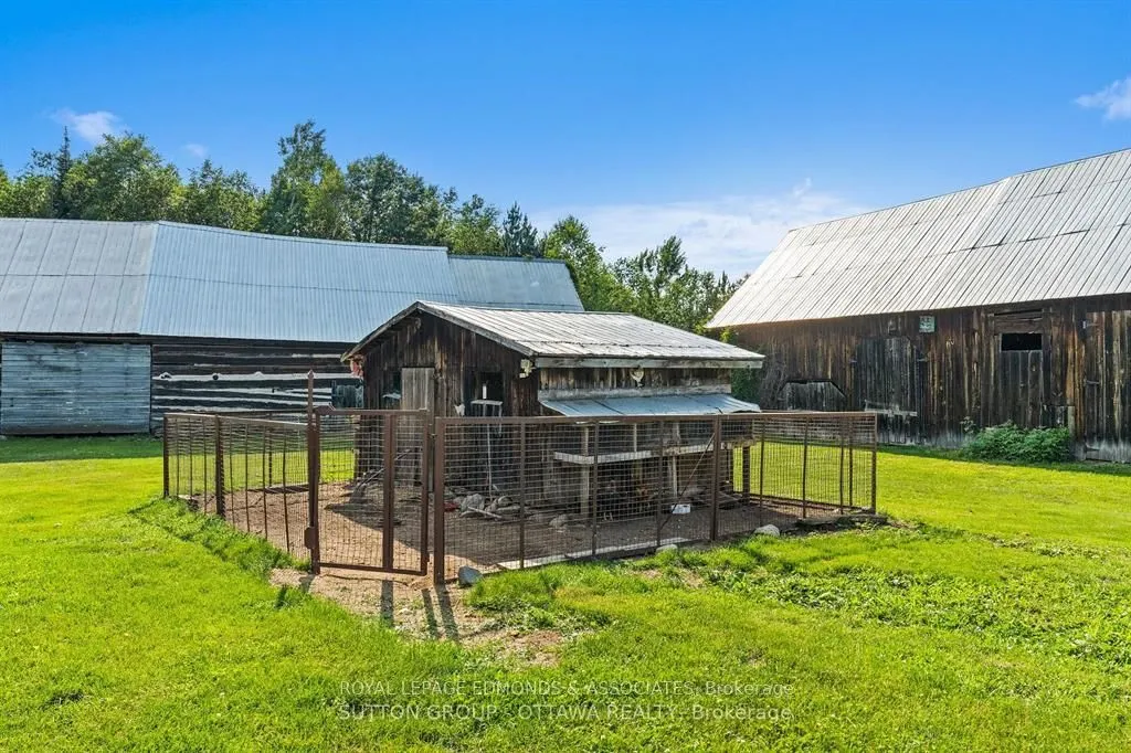 1448 Woito Station Road