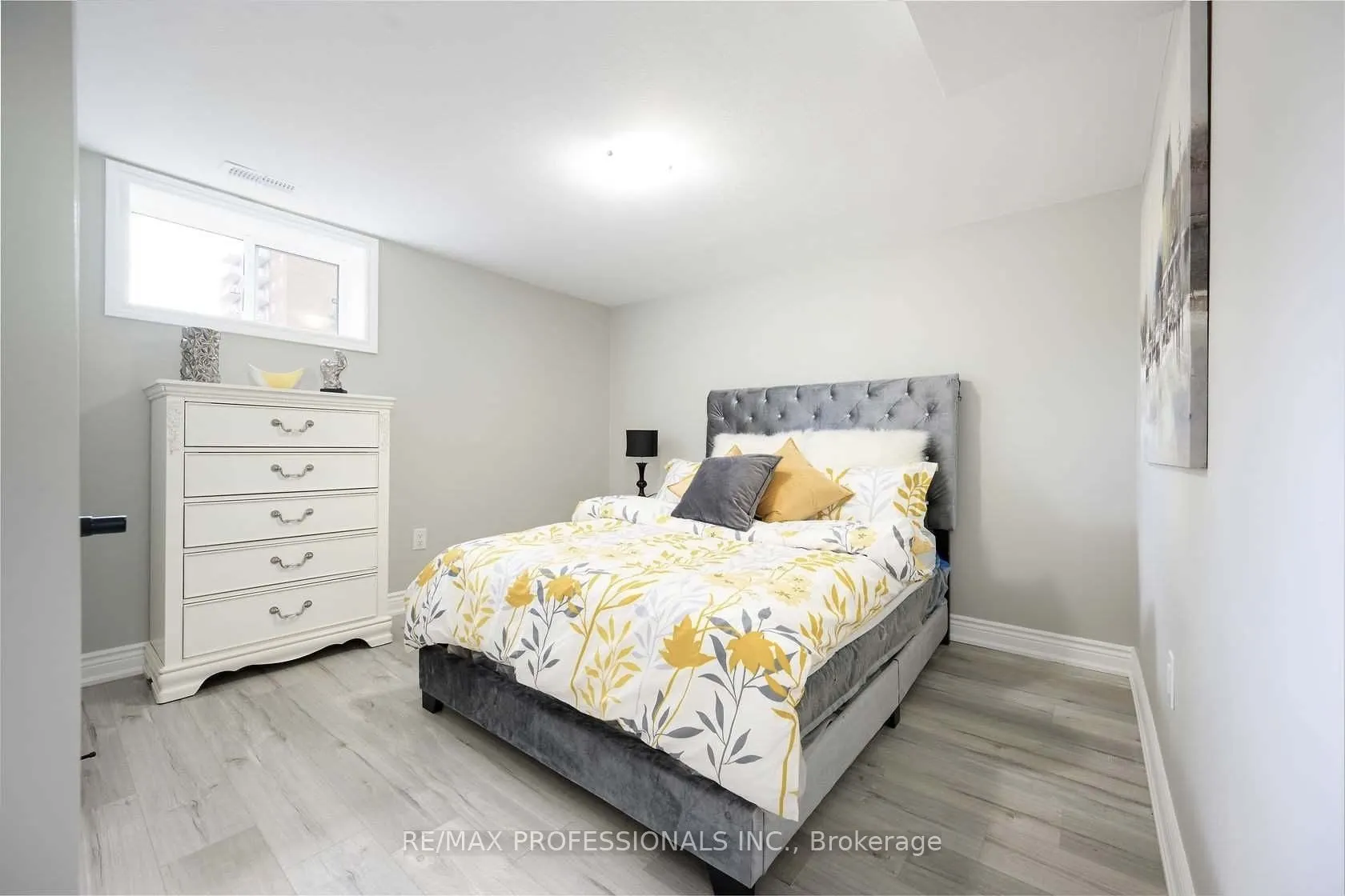 27 Riverdale Drive