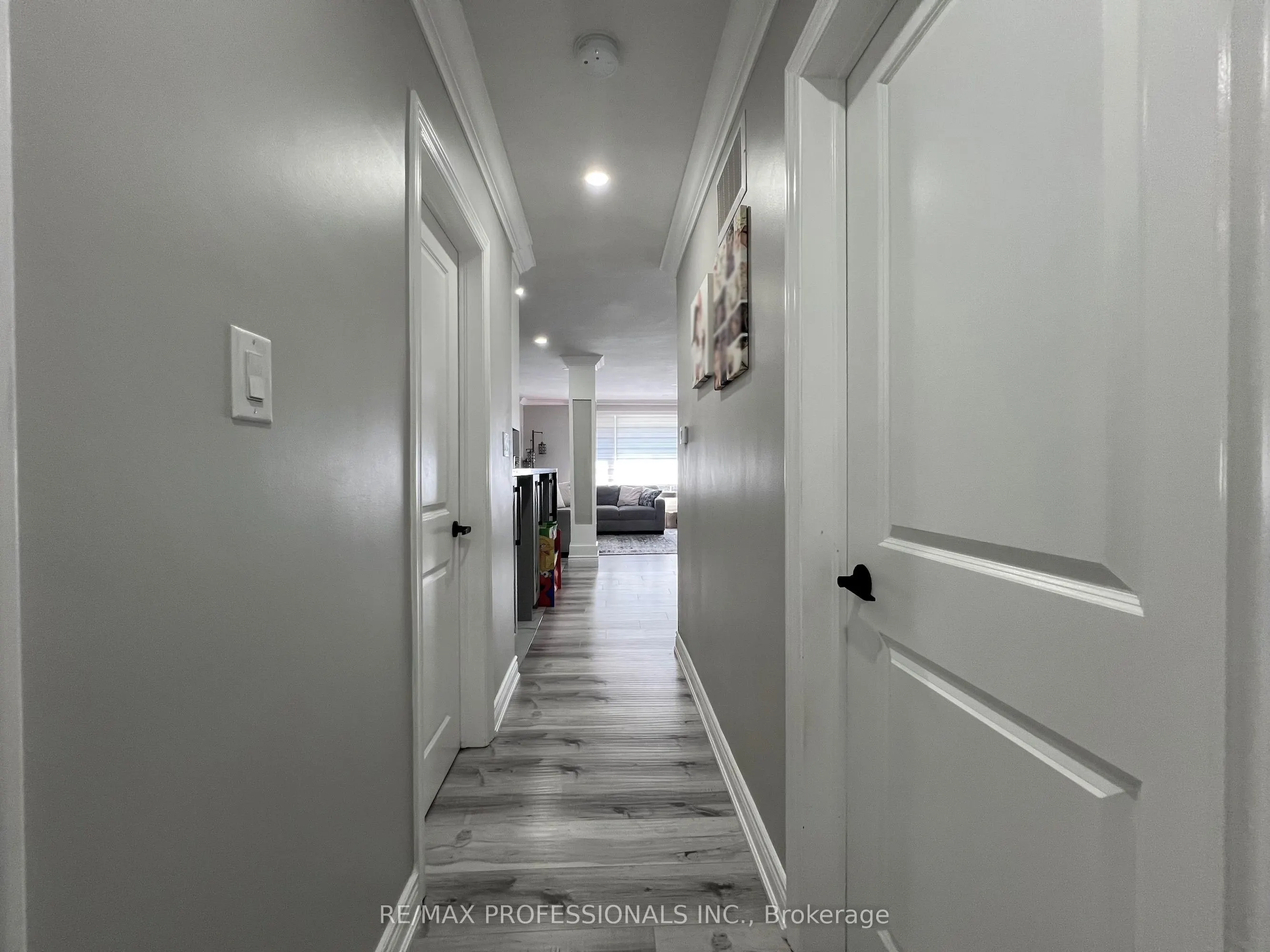27 Riverdale Drive