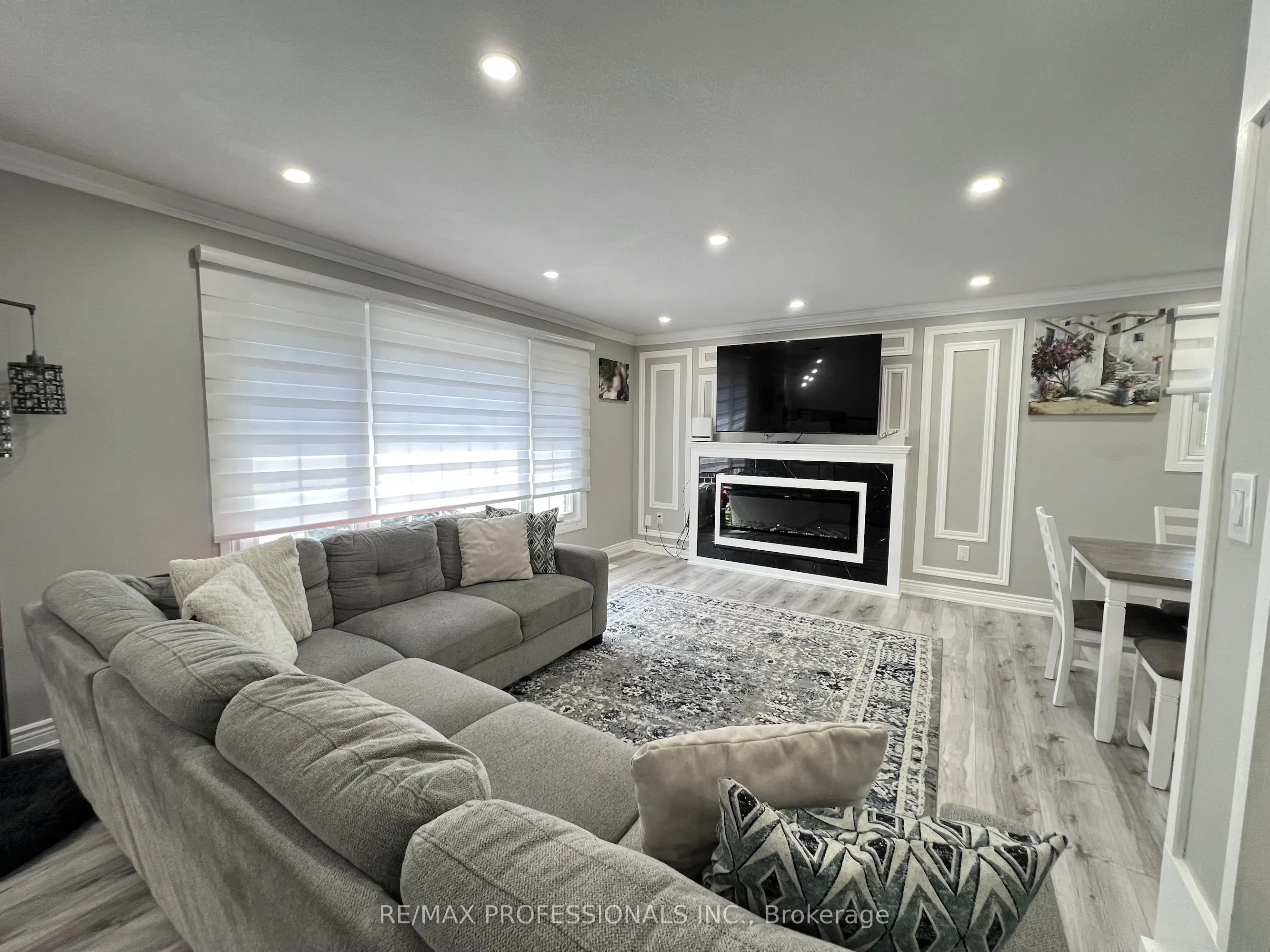 27 Riverdale Drive