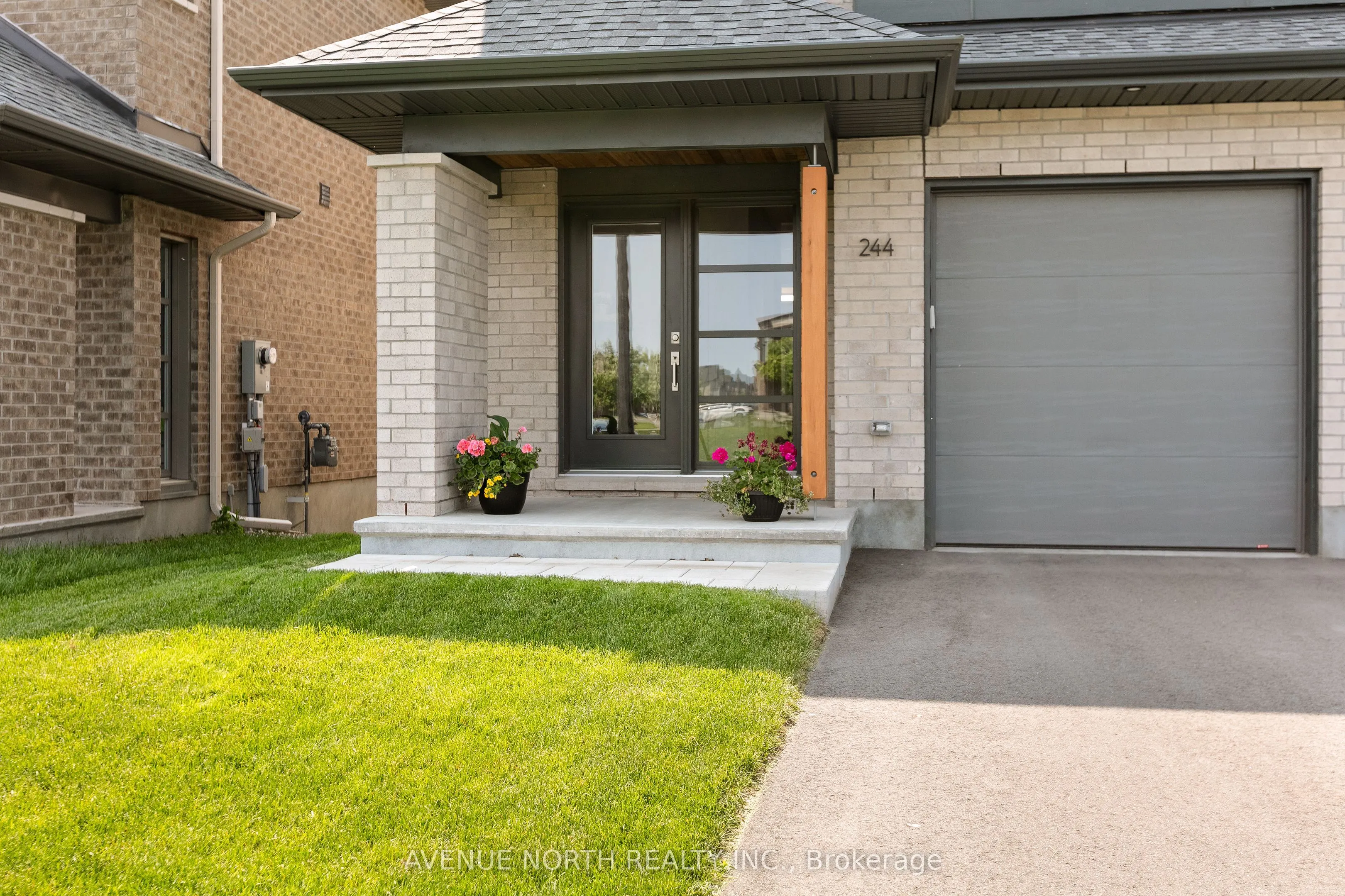 244 Shuttleworth Drive