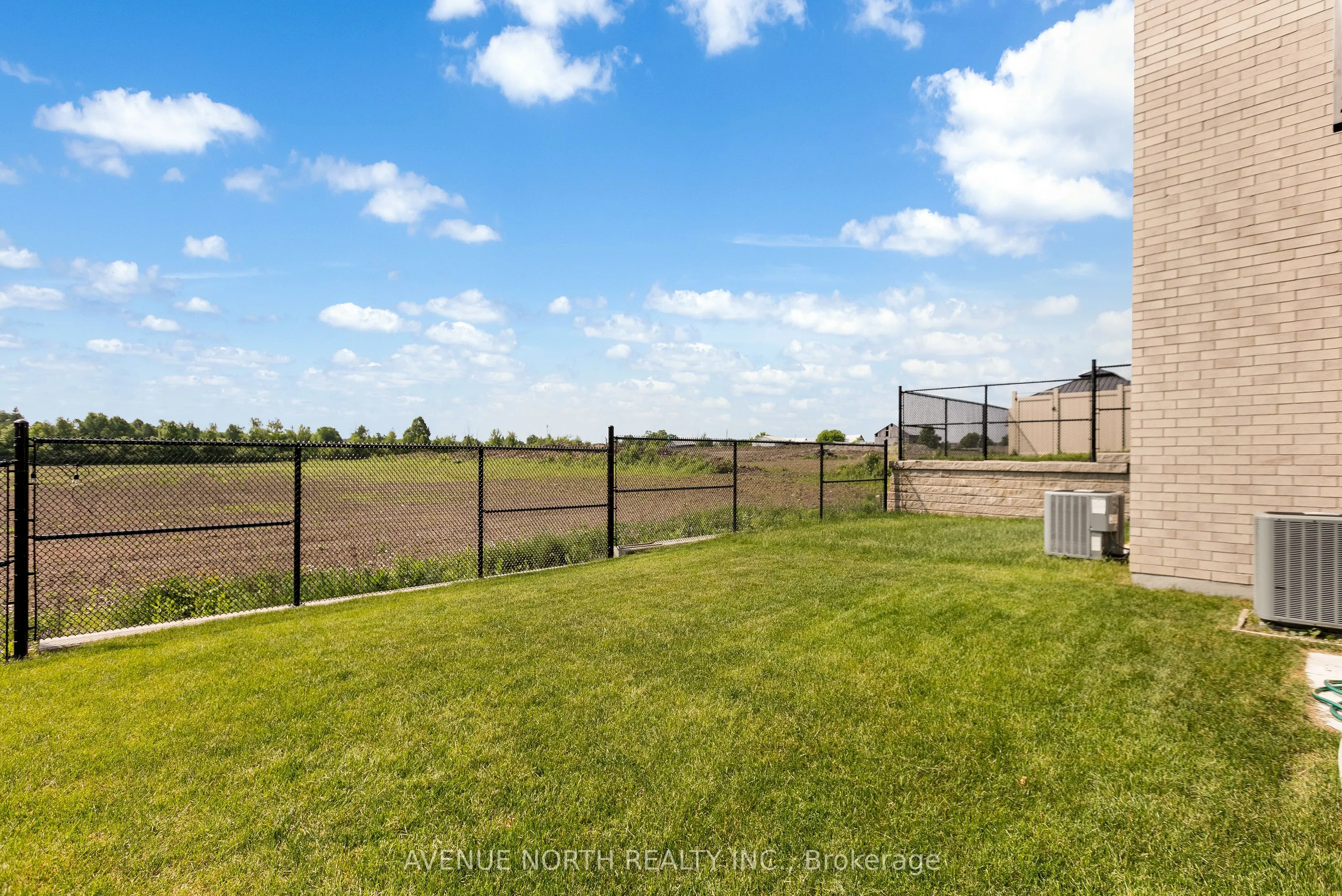 244 Shuttleworth Drive