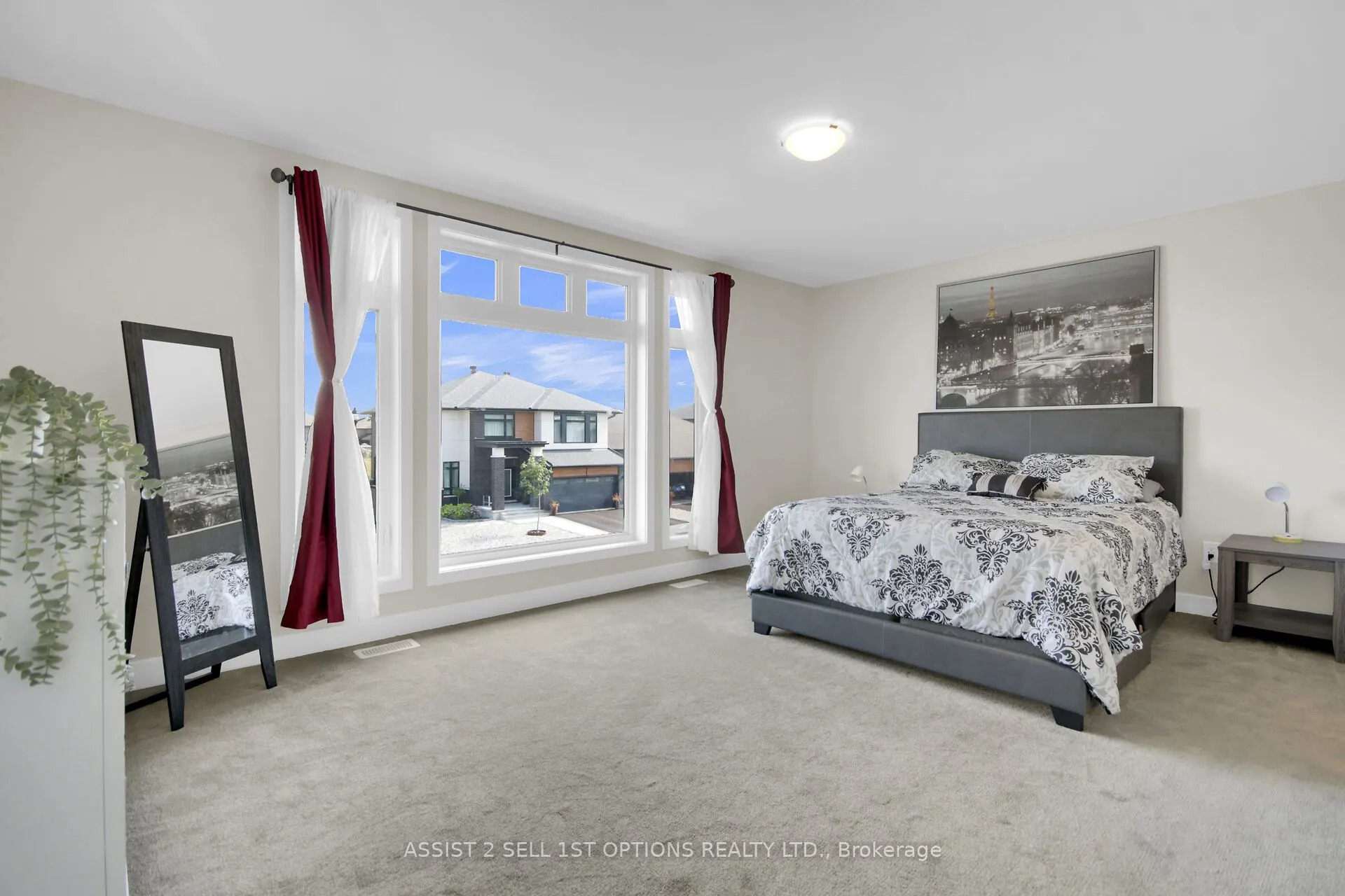 306 Whitham Crescent