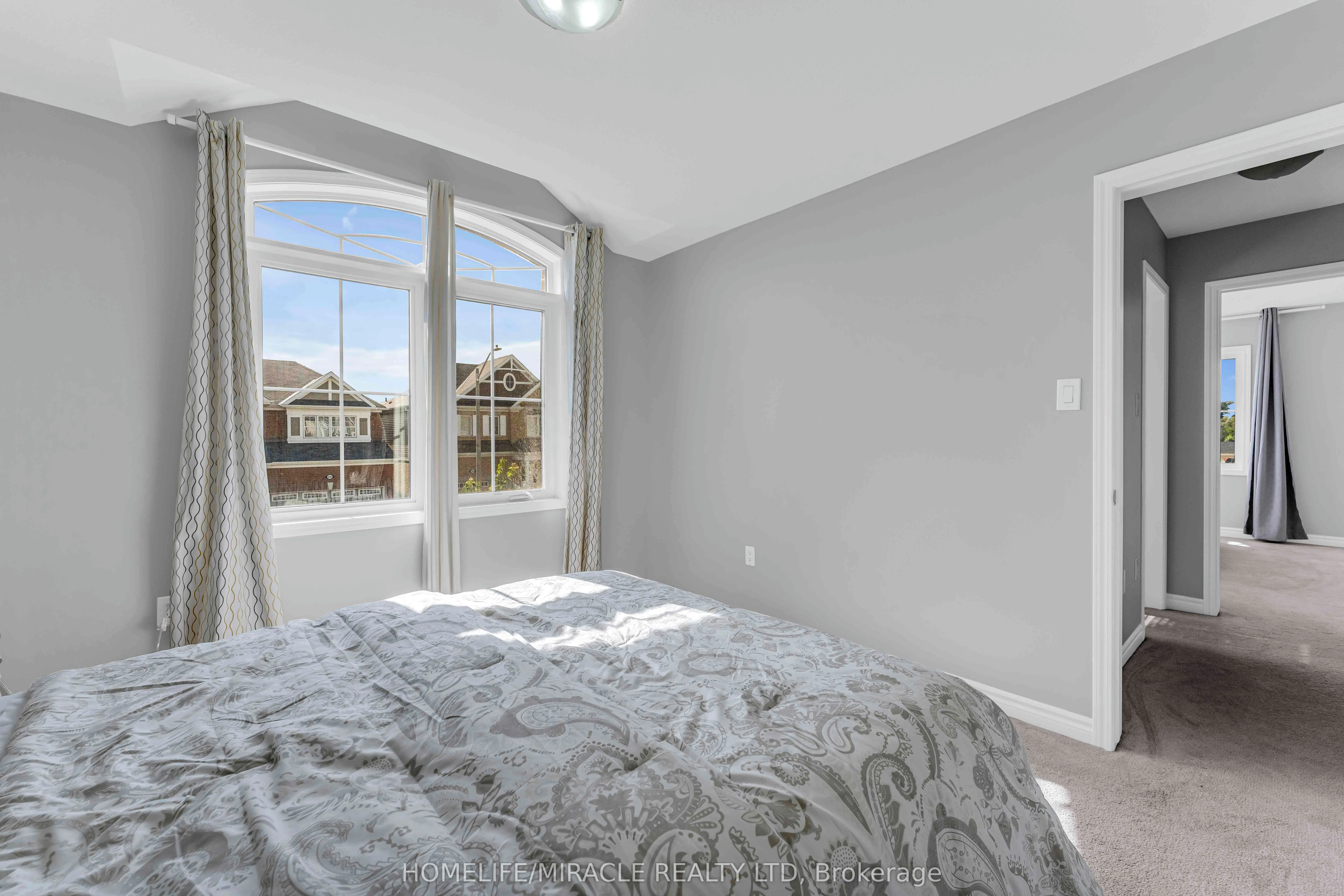 3 Mansfield Circle