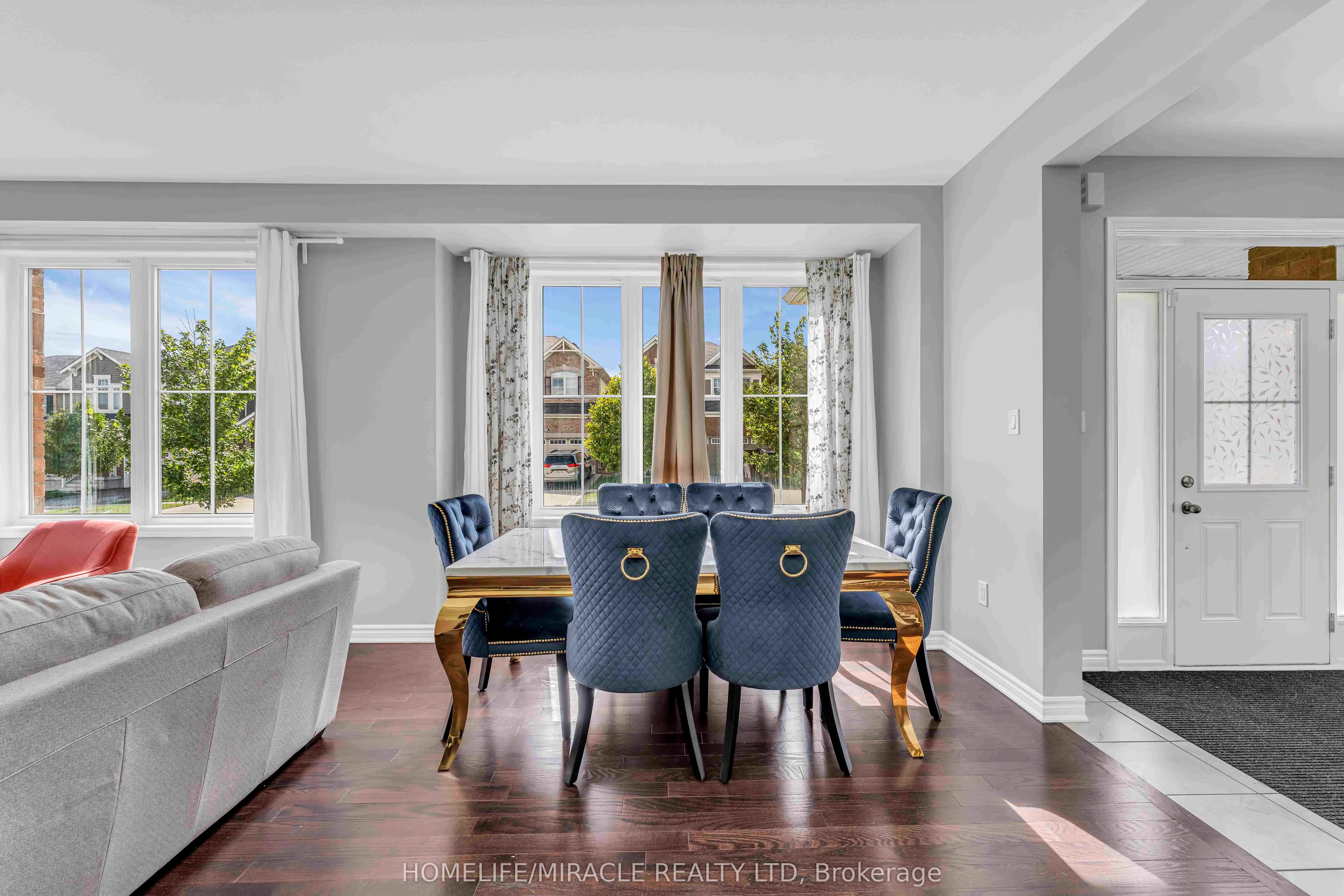 3 Mansfield Circle