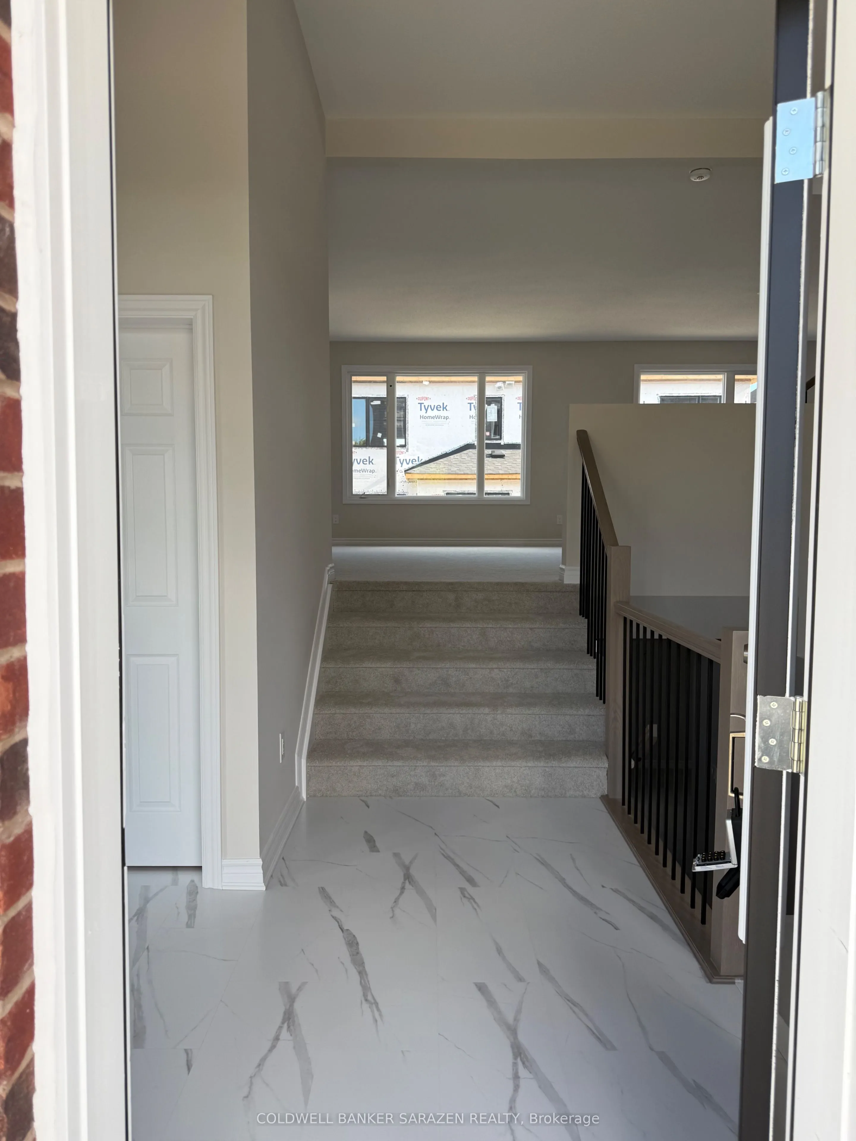 351 Les Emmerson Drive