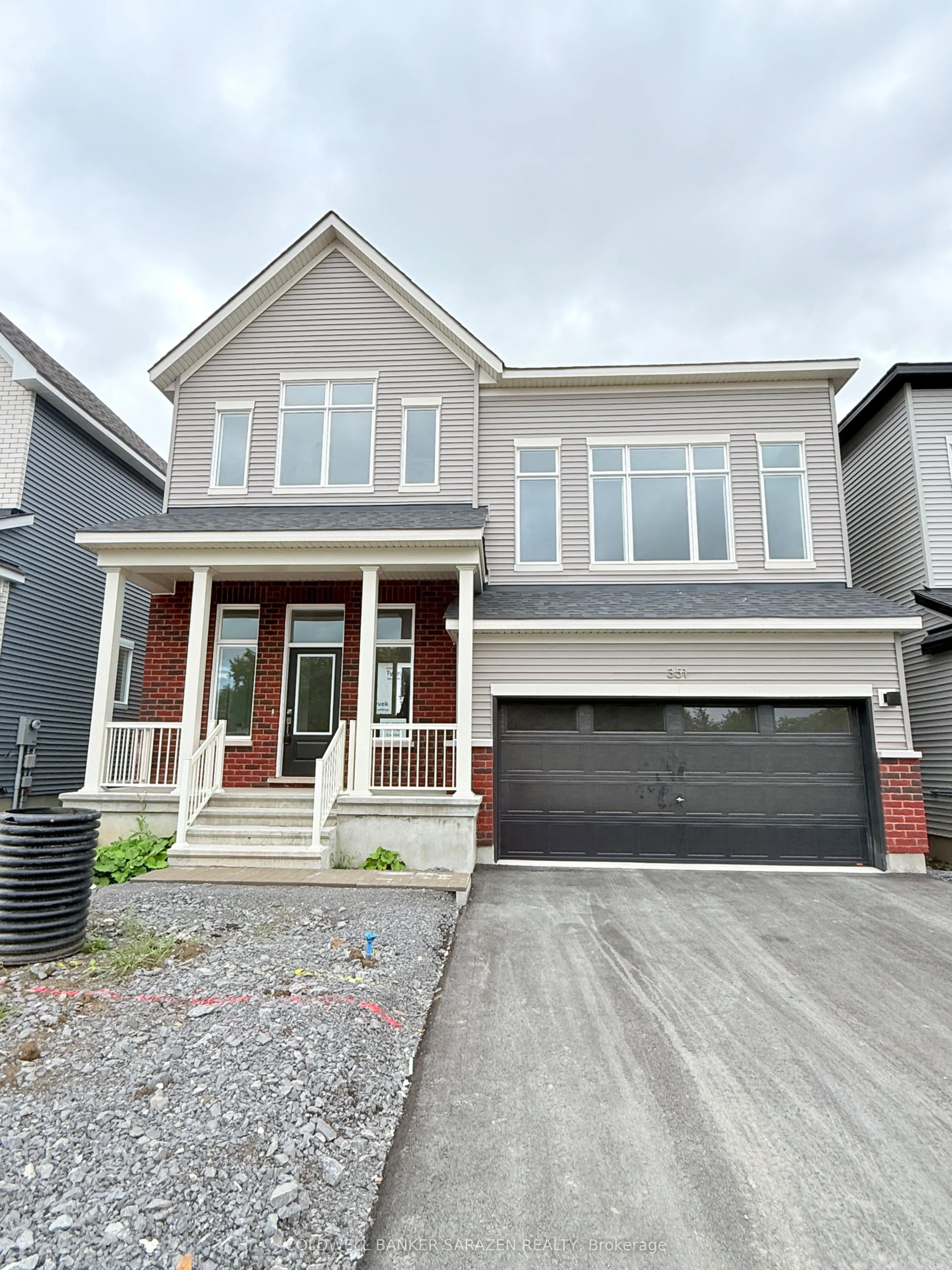 351 Les Emmerson Drive