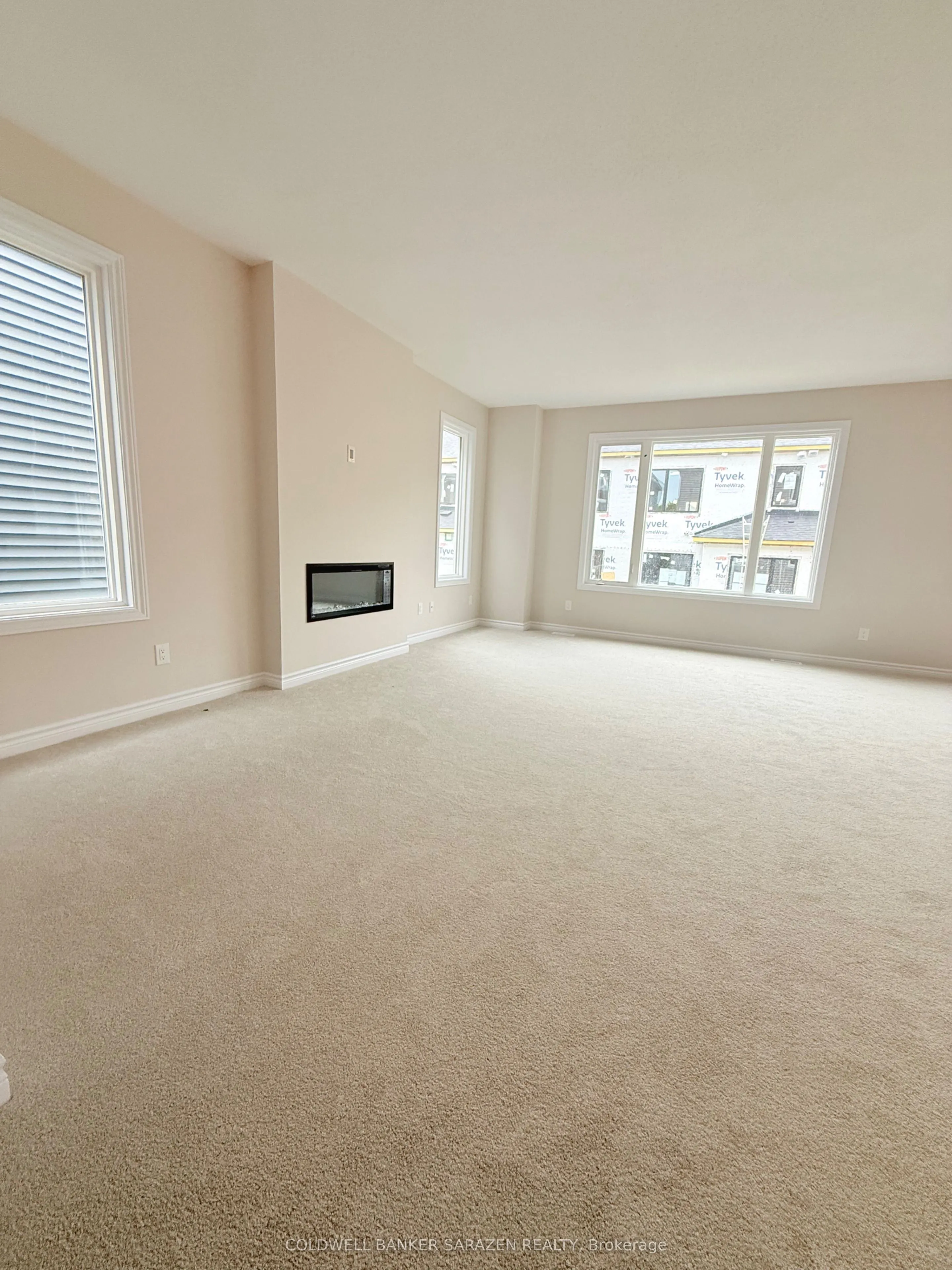 351 Les Emmerson Drive