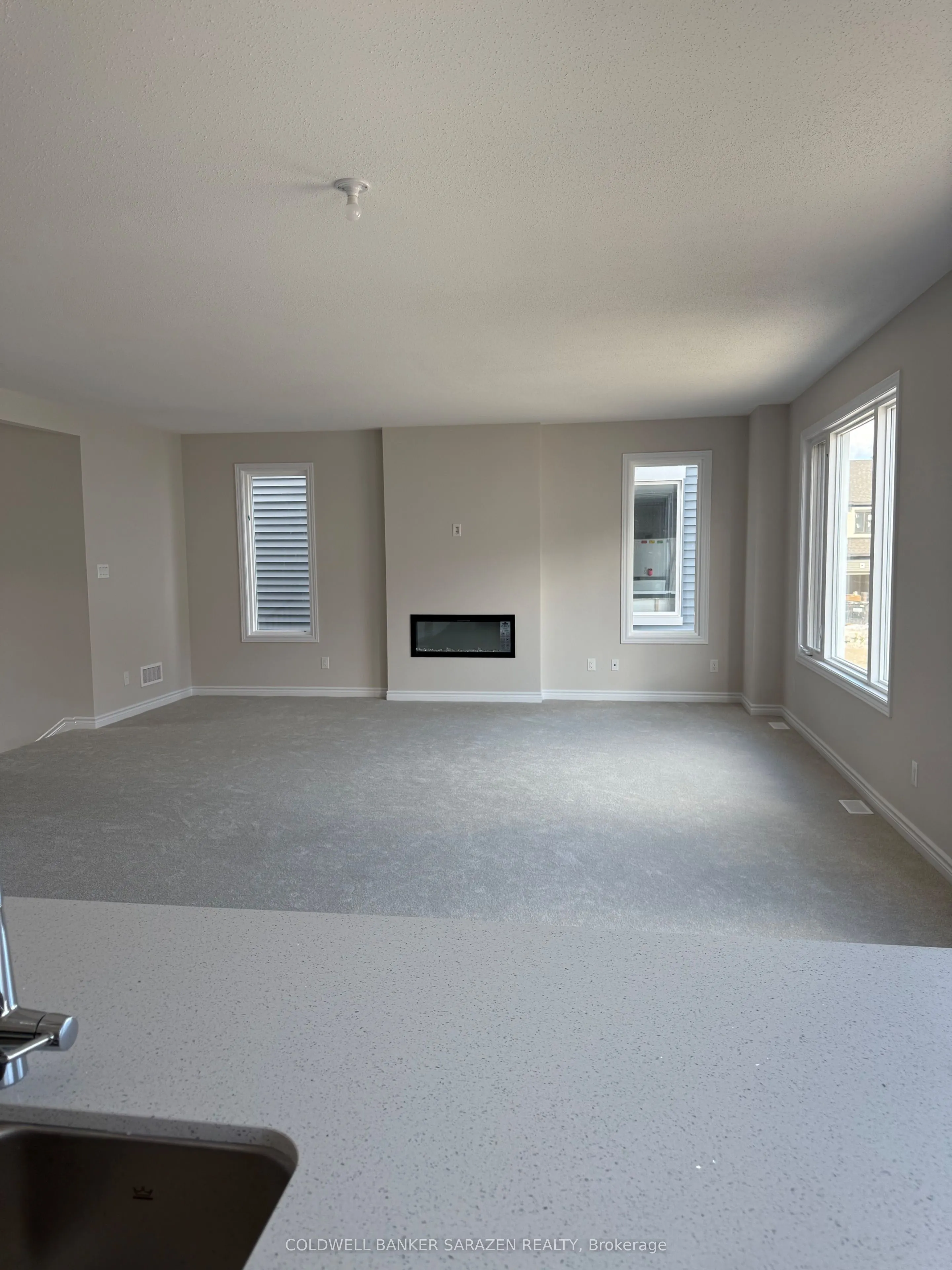 351 Les Emmerson Drive