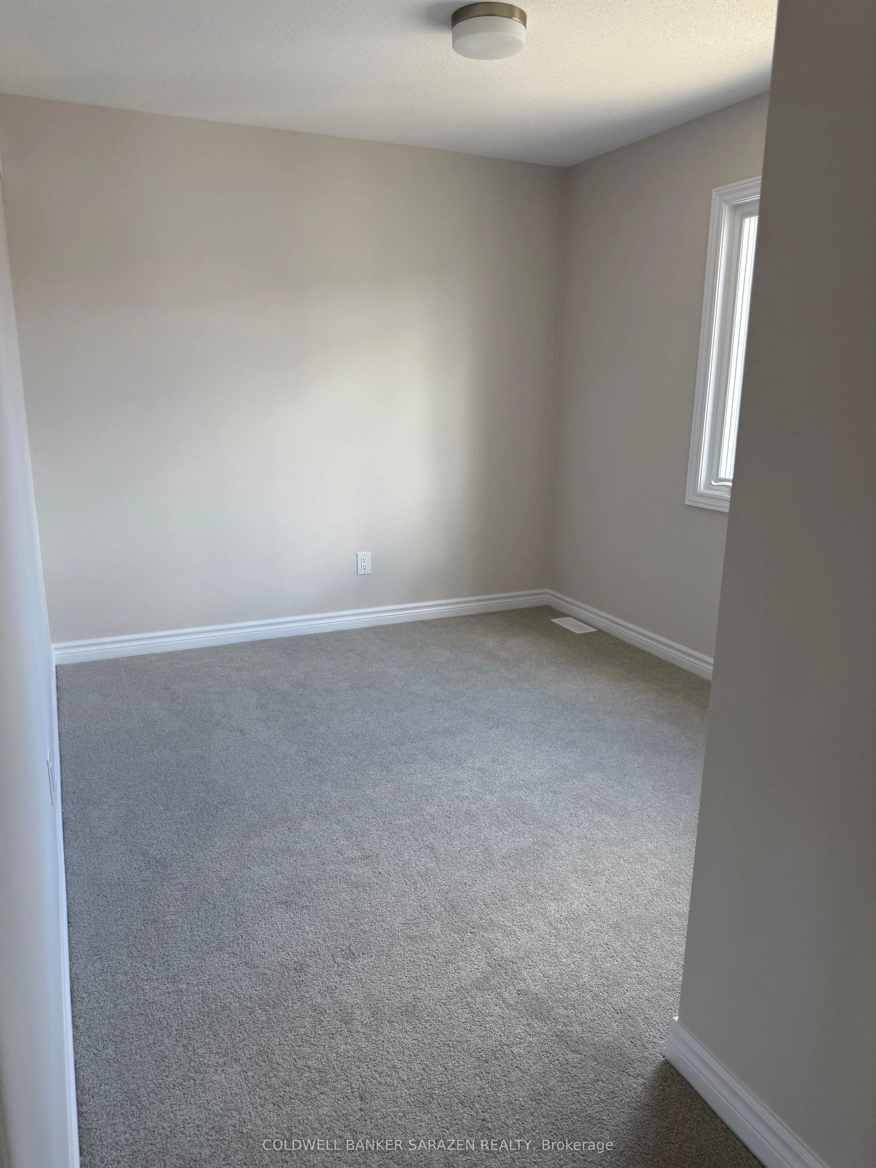 351 Les Emmerson Drive