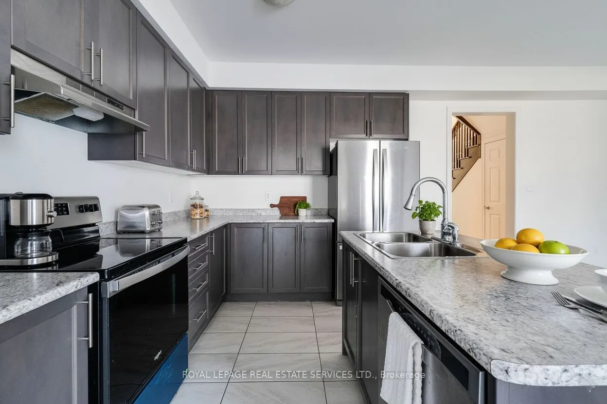 166 Deerpath Drive, #77