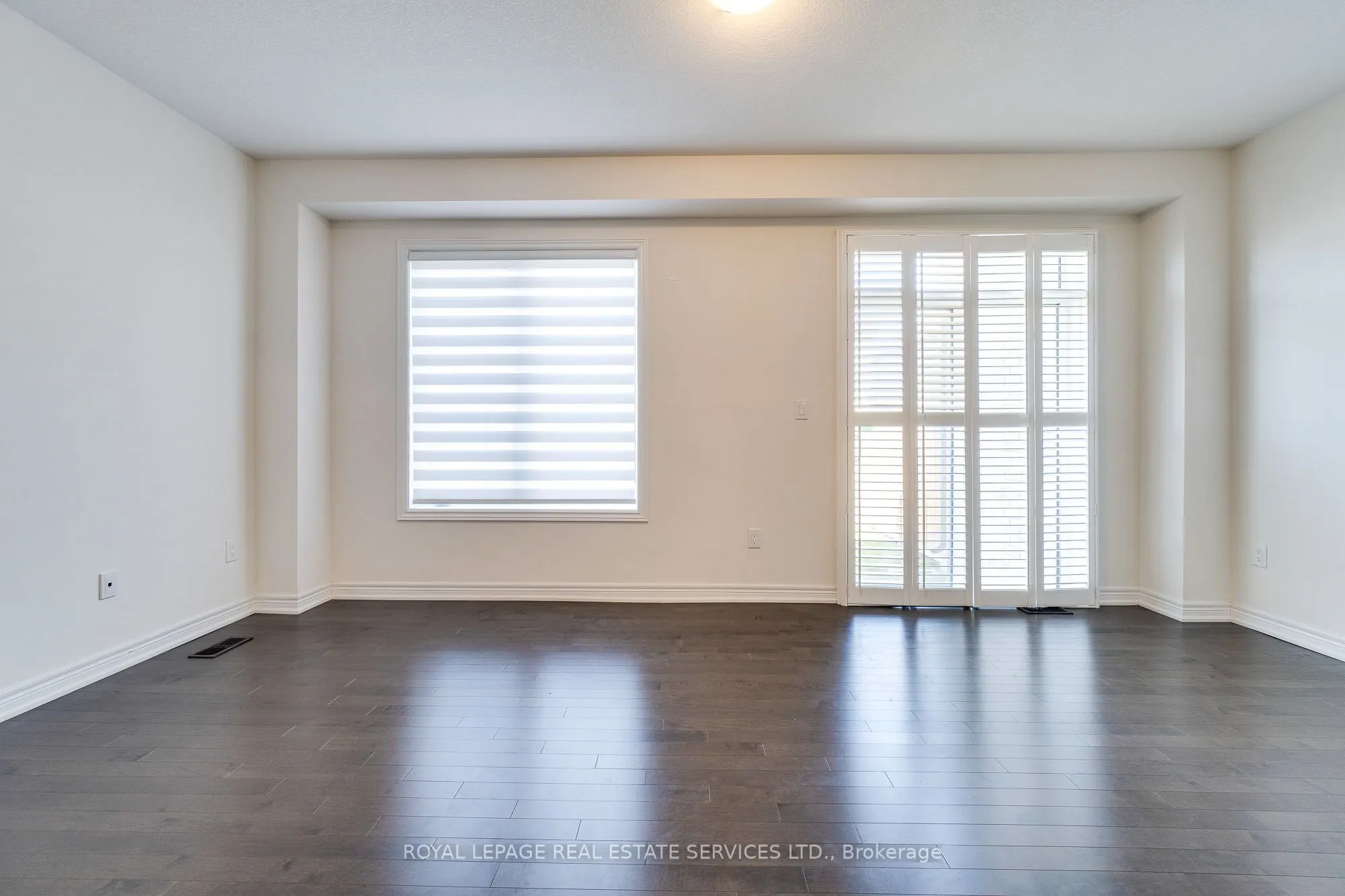 166 Deerpath Drive, #77