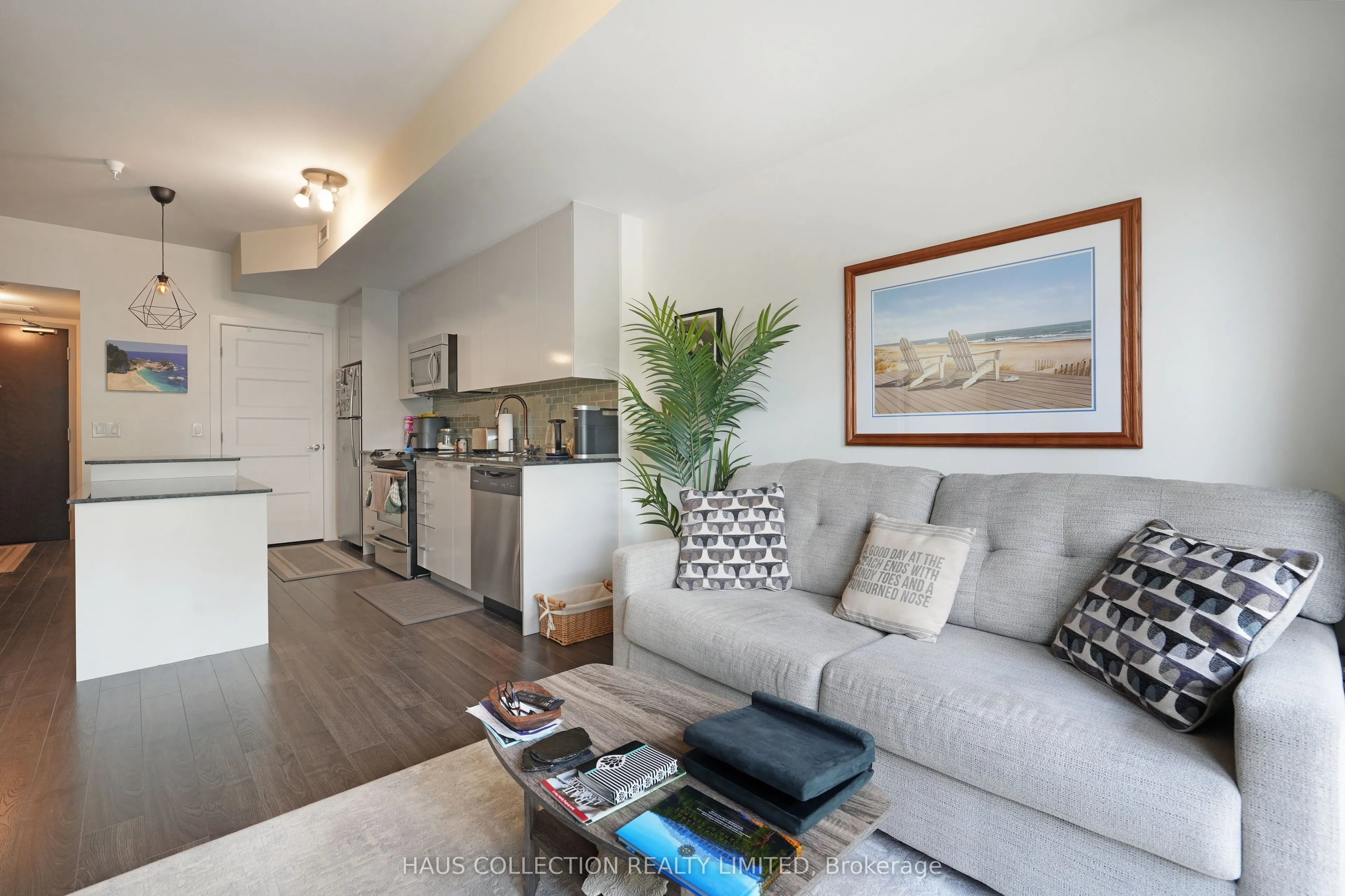 2785 BASELINE Road, #211