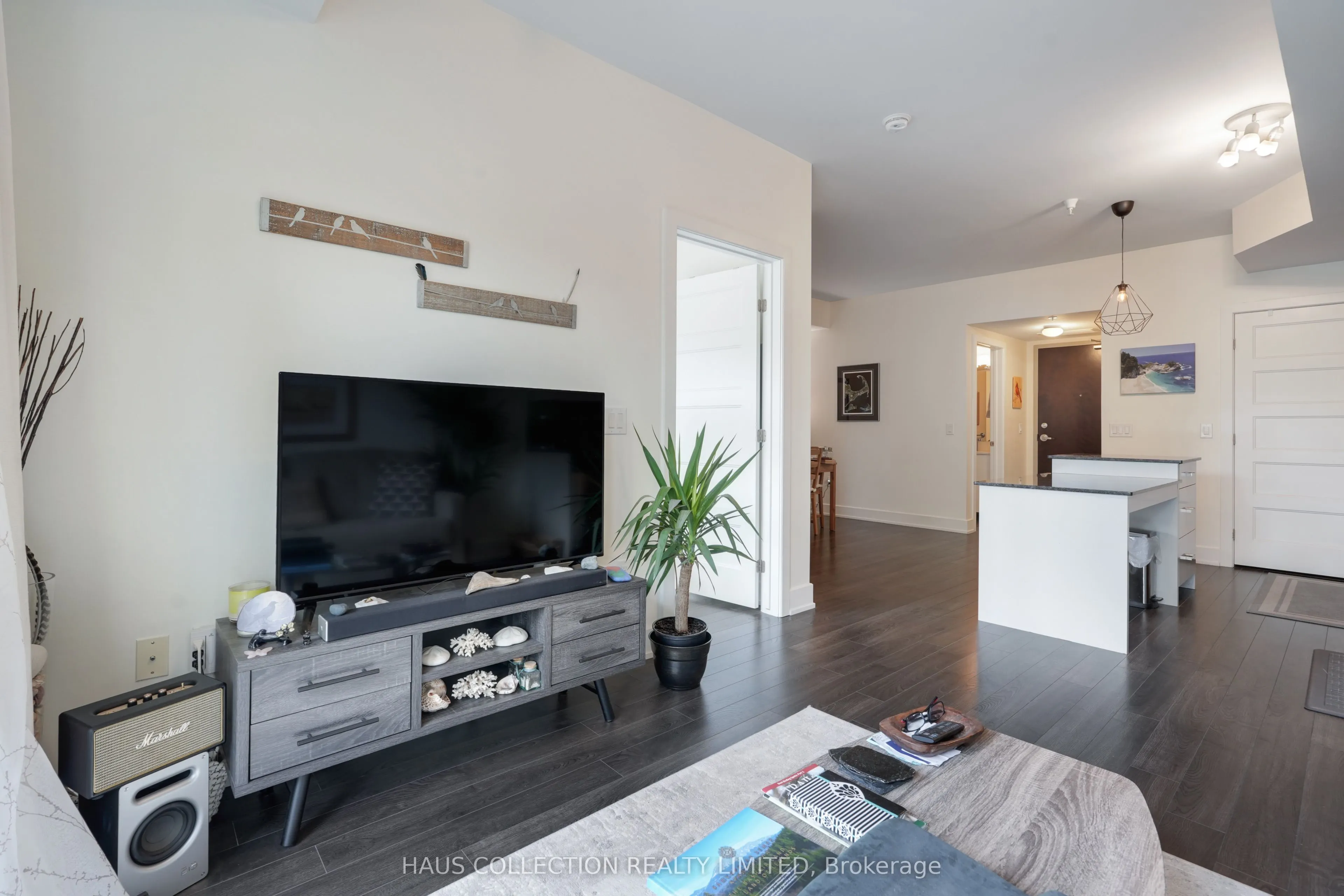 2785 BASELINE Road, #211