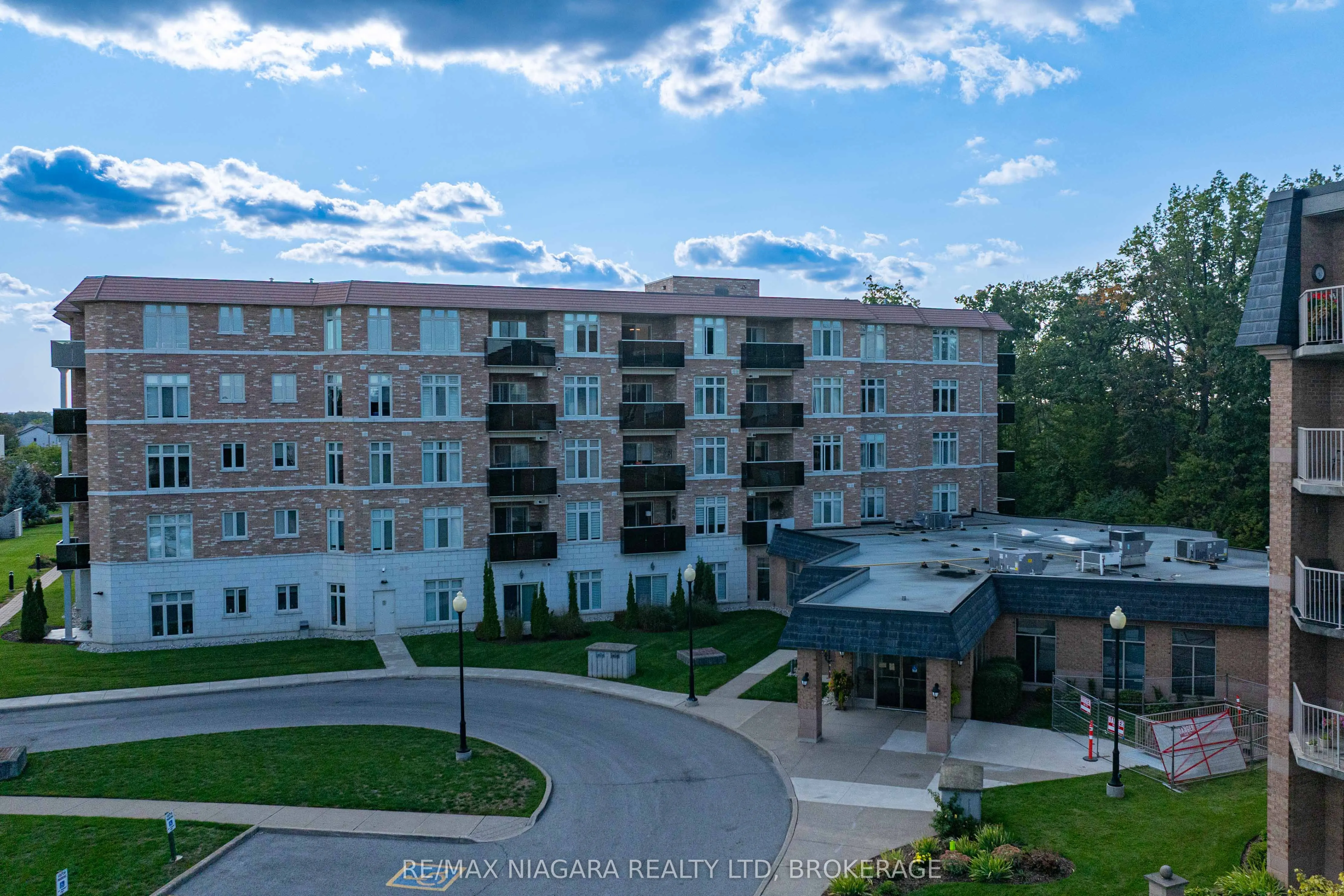 8111 FOREST GLEN Drive, #127