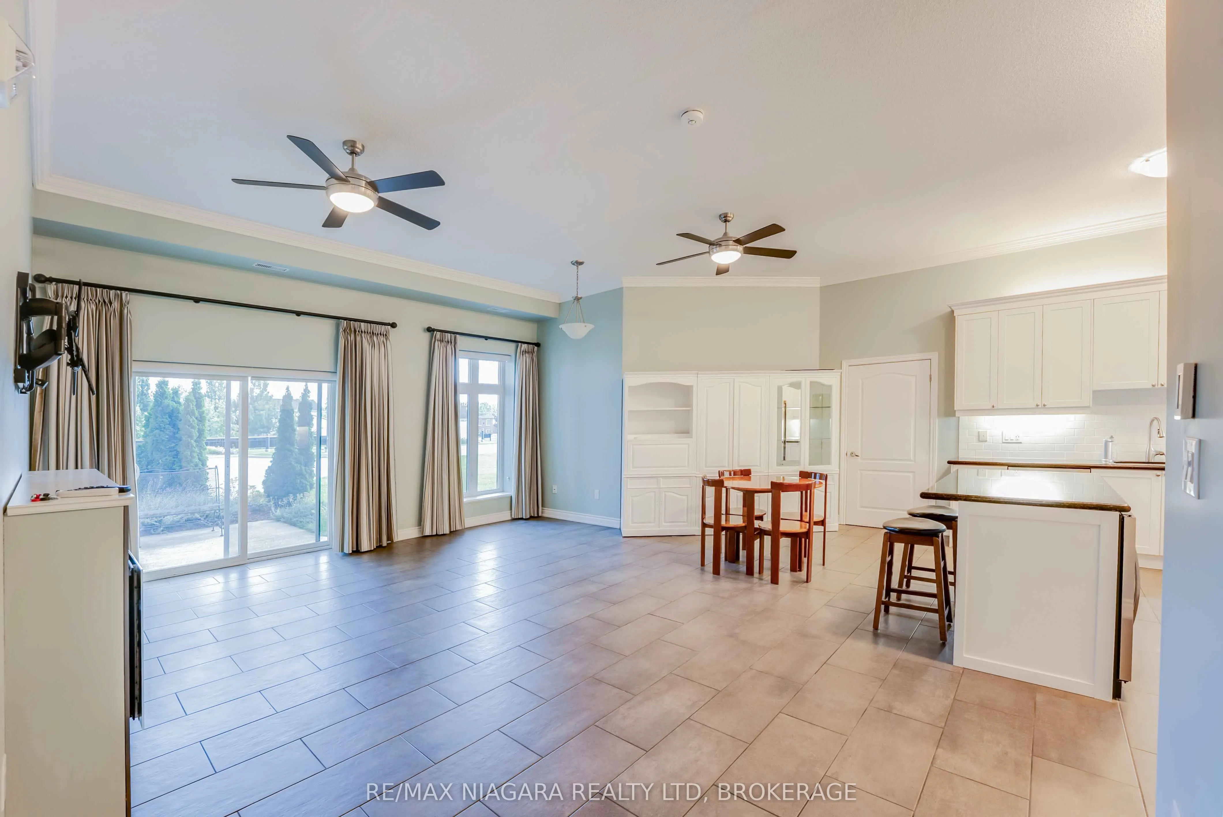 8111 FOREST GLEN Drive, #127