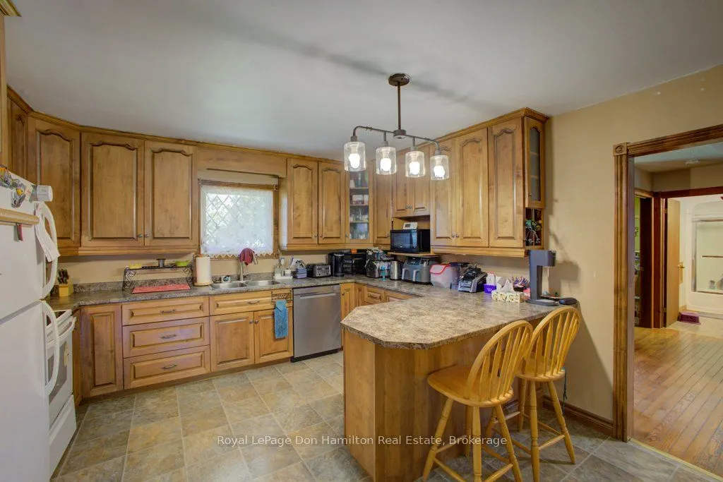 8298 8 Concession