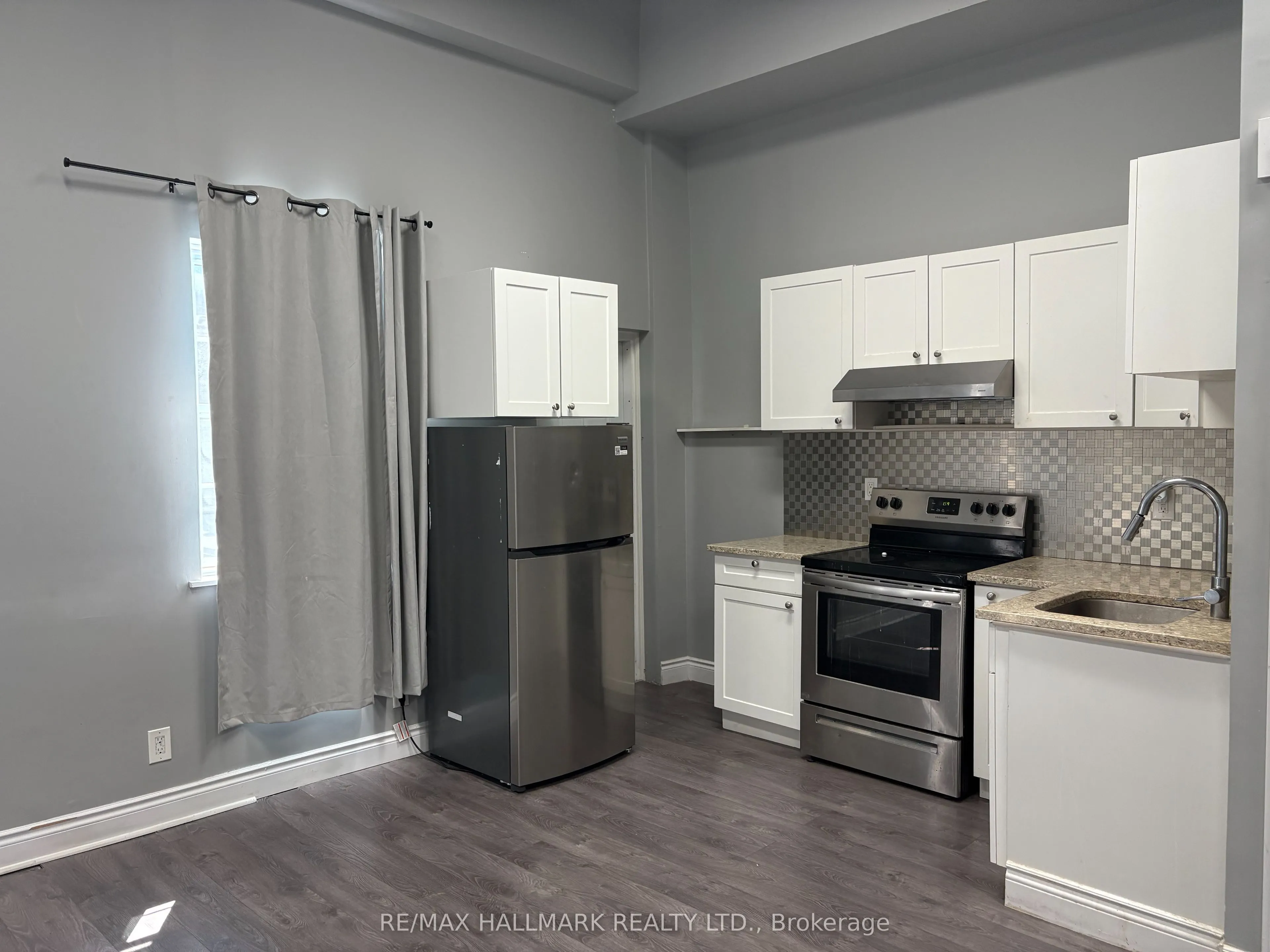 221-223 Dundas Street