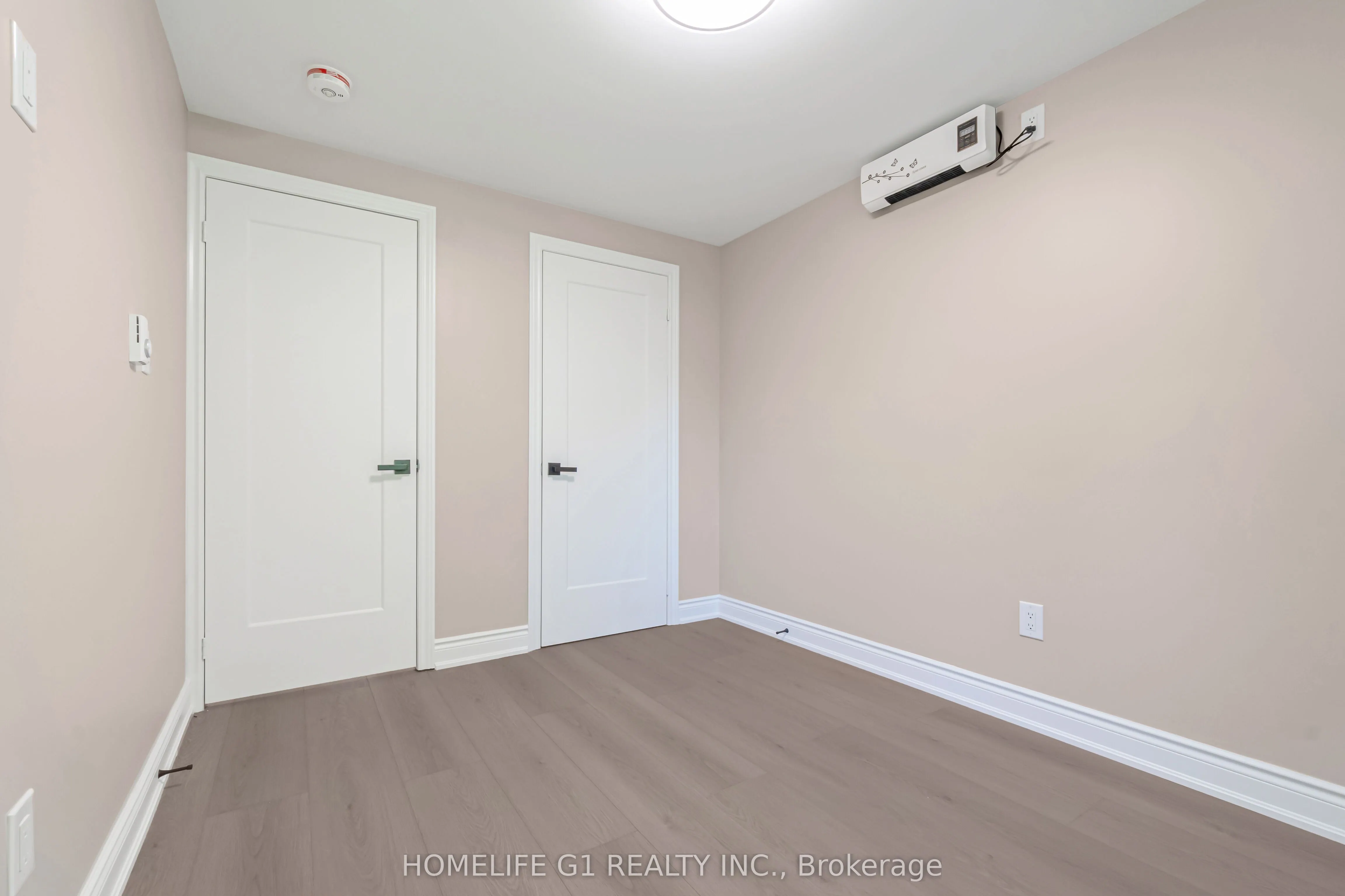 1600 Culver Drive, #38