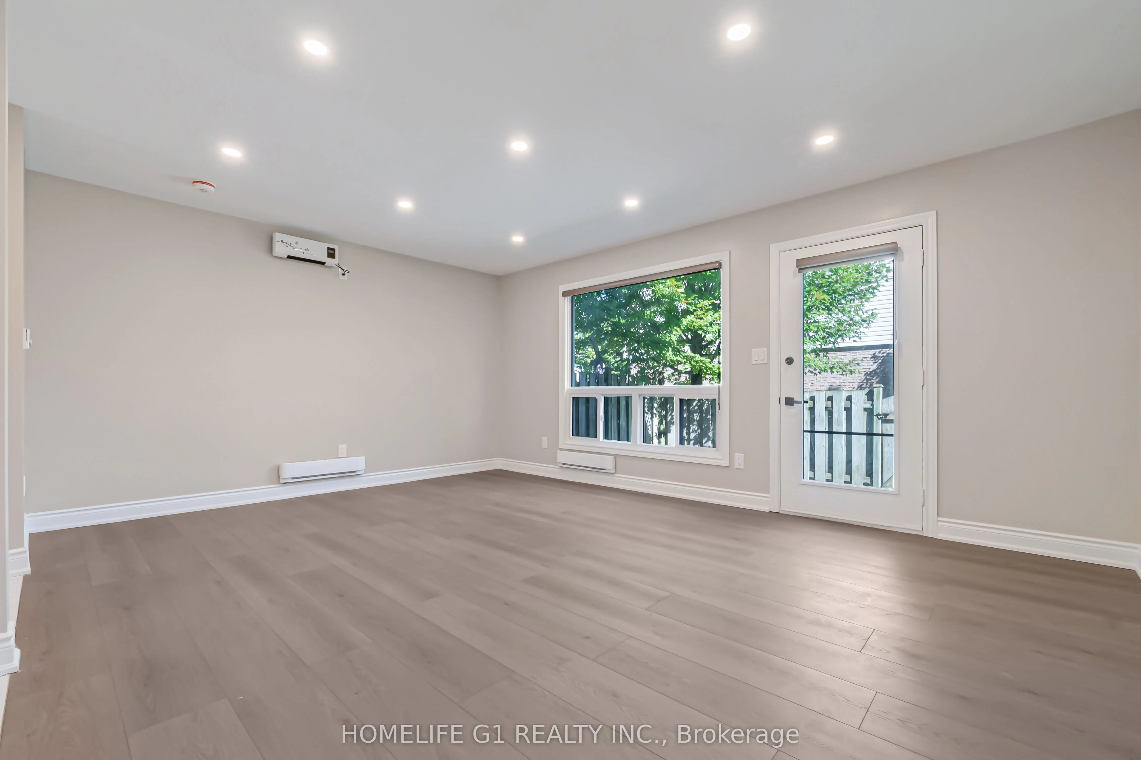 1600 Culver Drive, #38