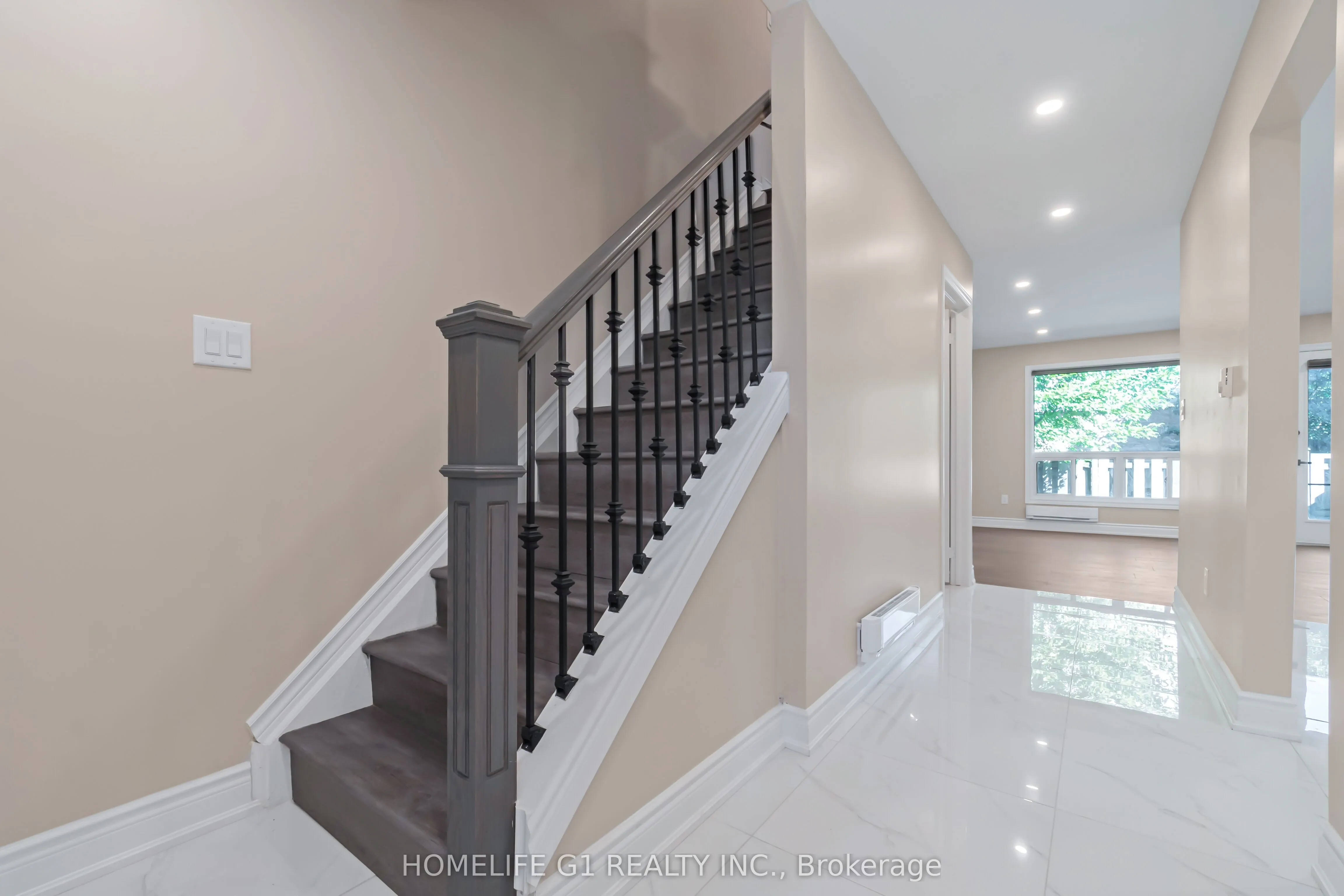 1600 Culver Drive, #38