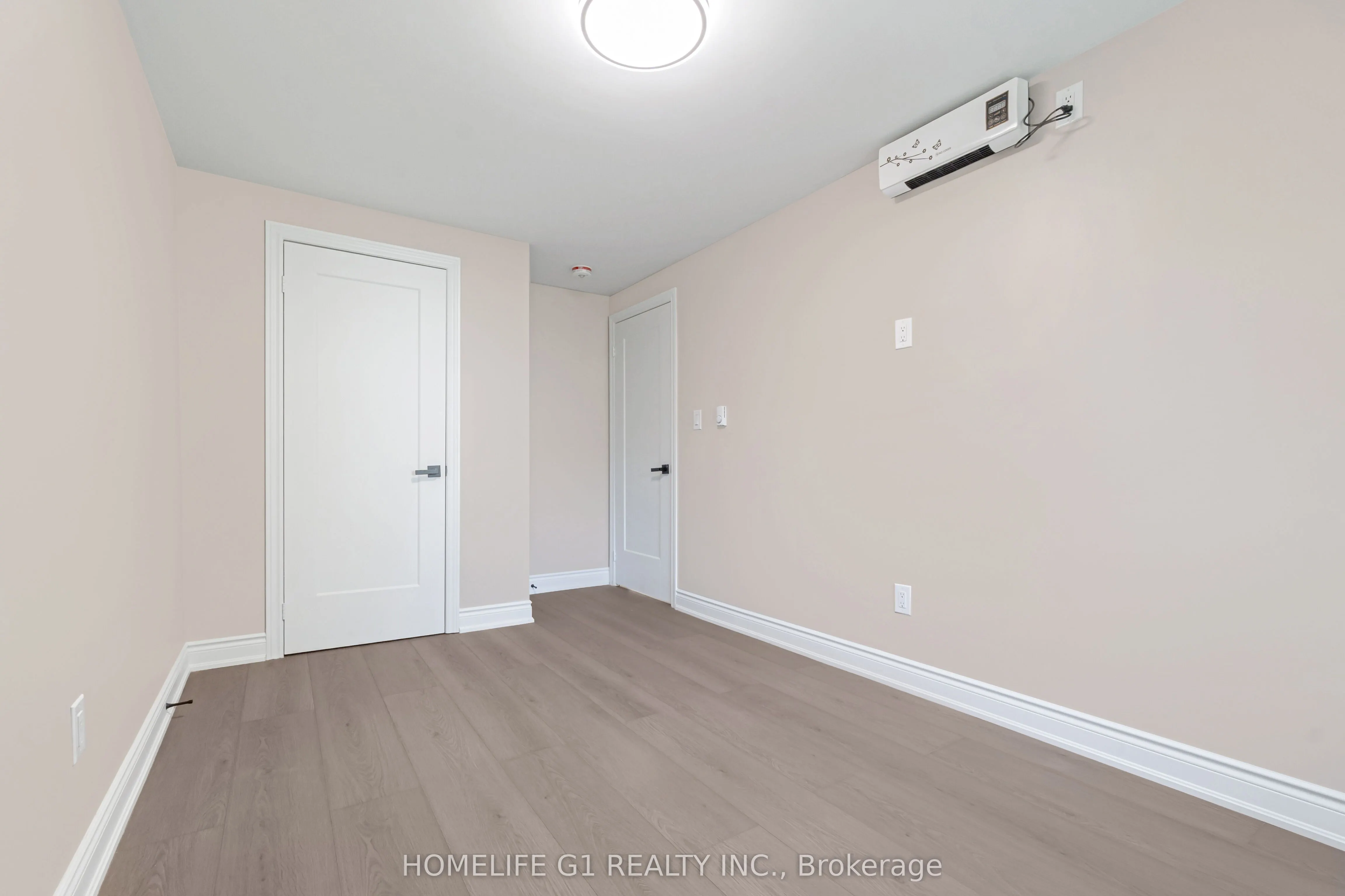 1600 Culver Drive, #38