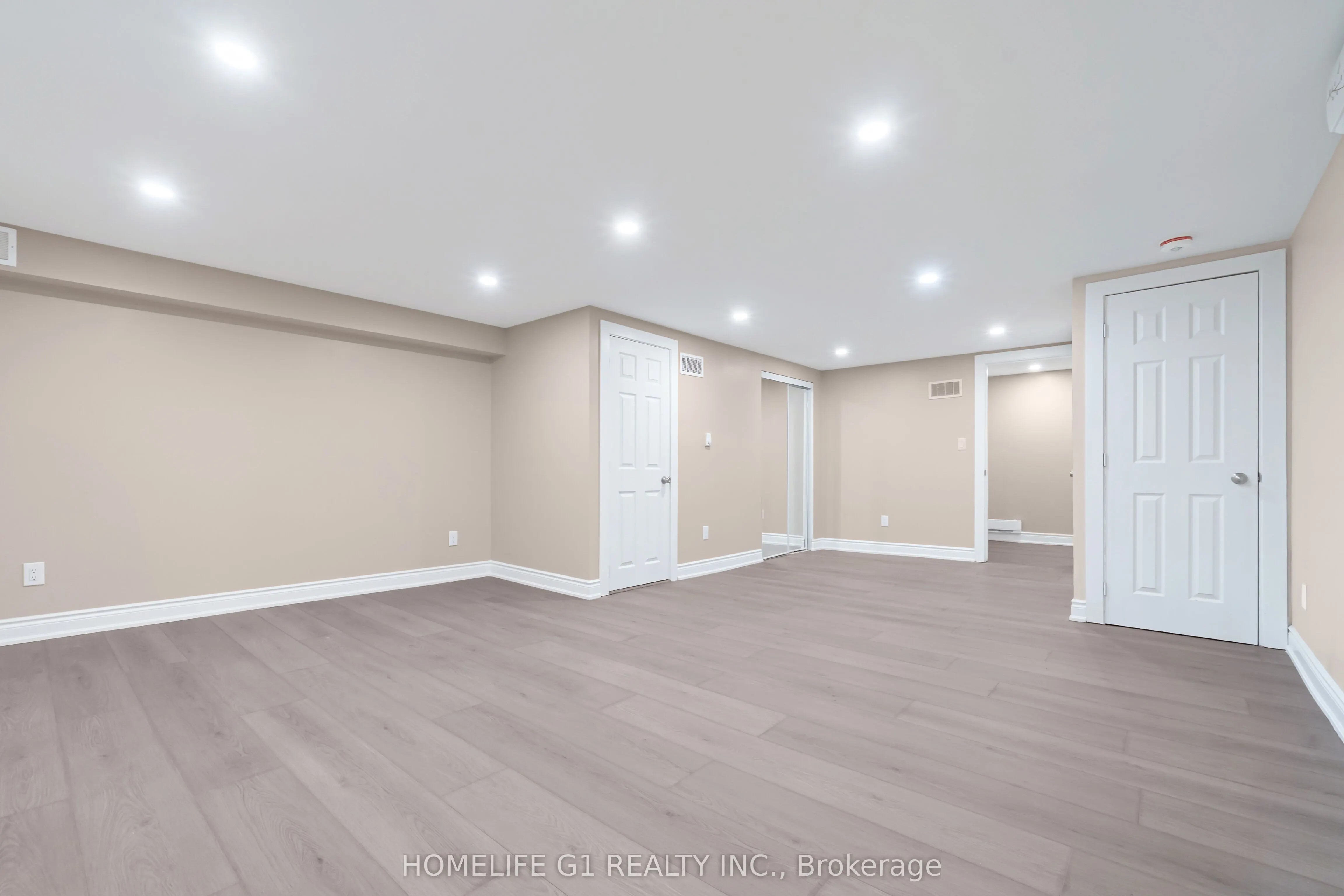 1600 Culver Drive, #38