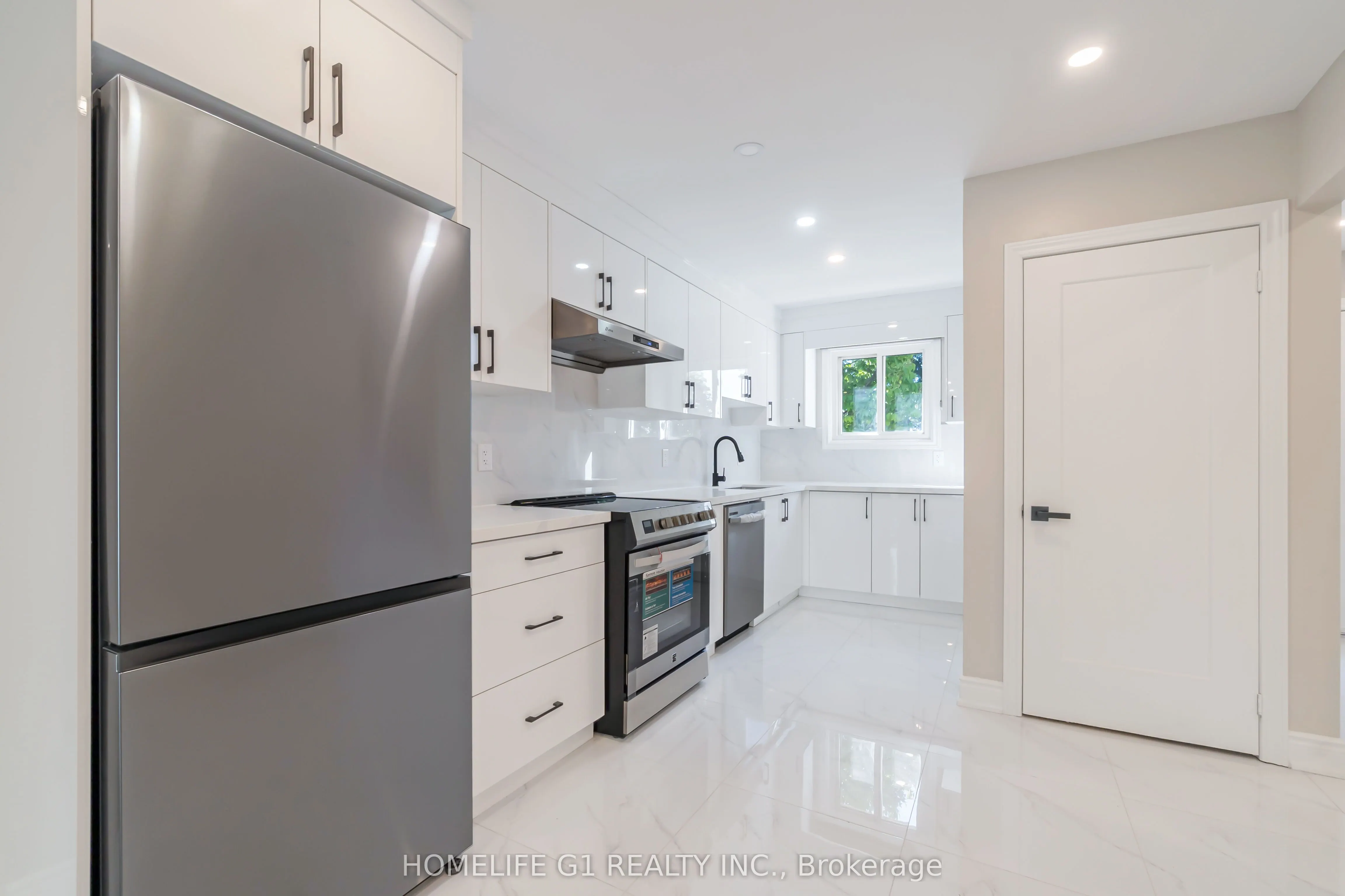 1600 Culver Drive, #38