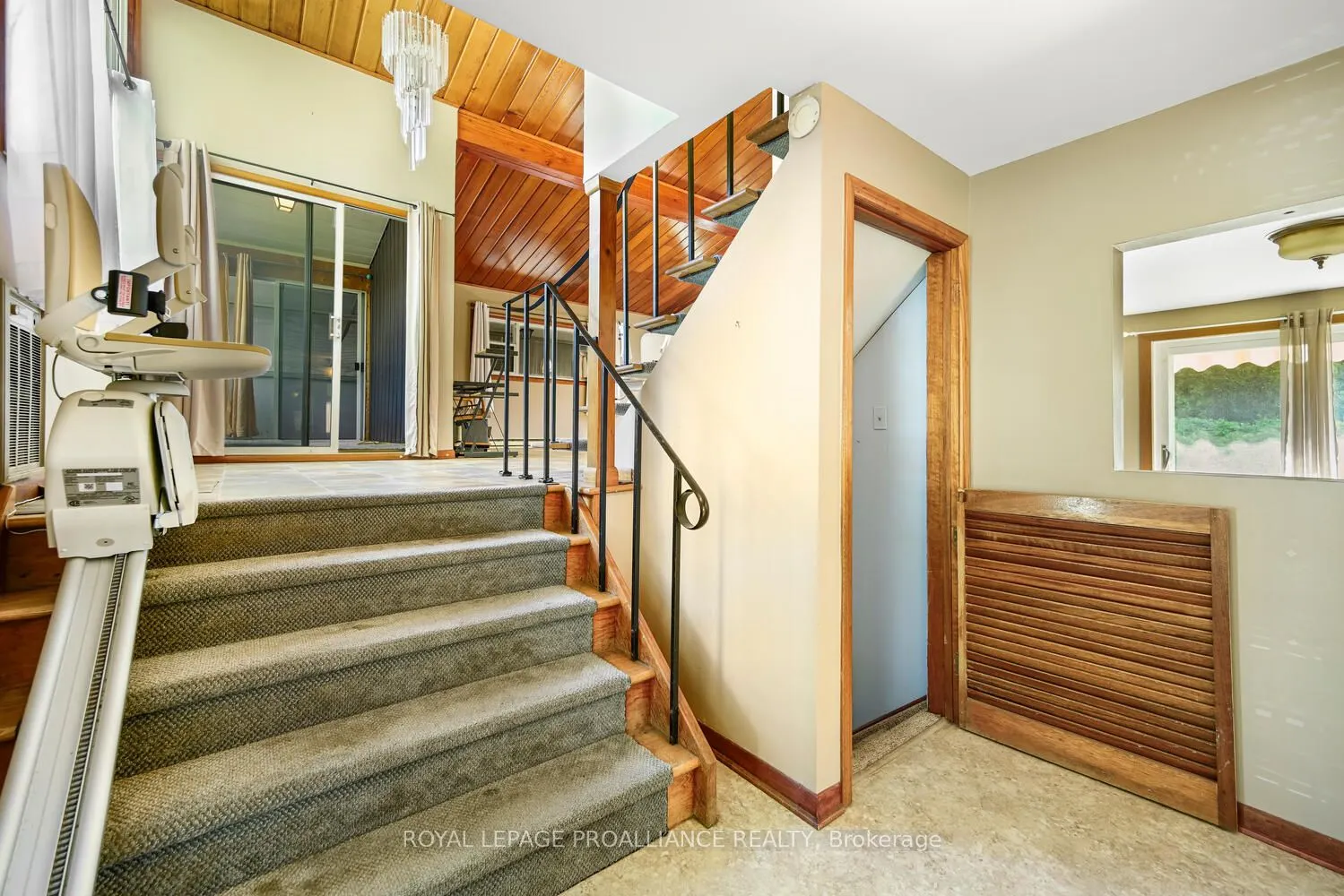 14 Davison Avenue