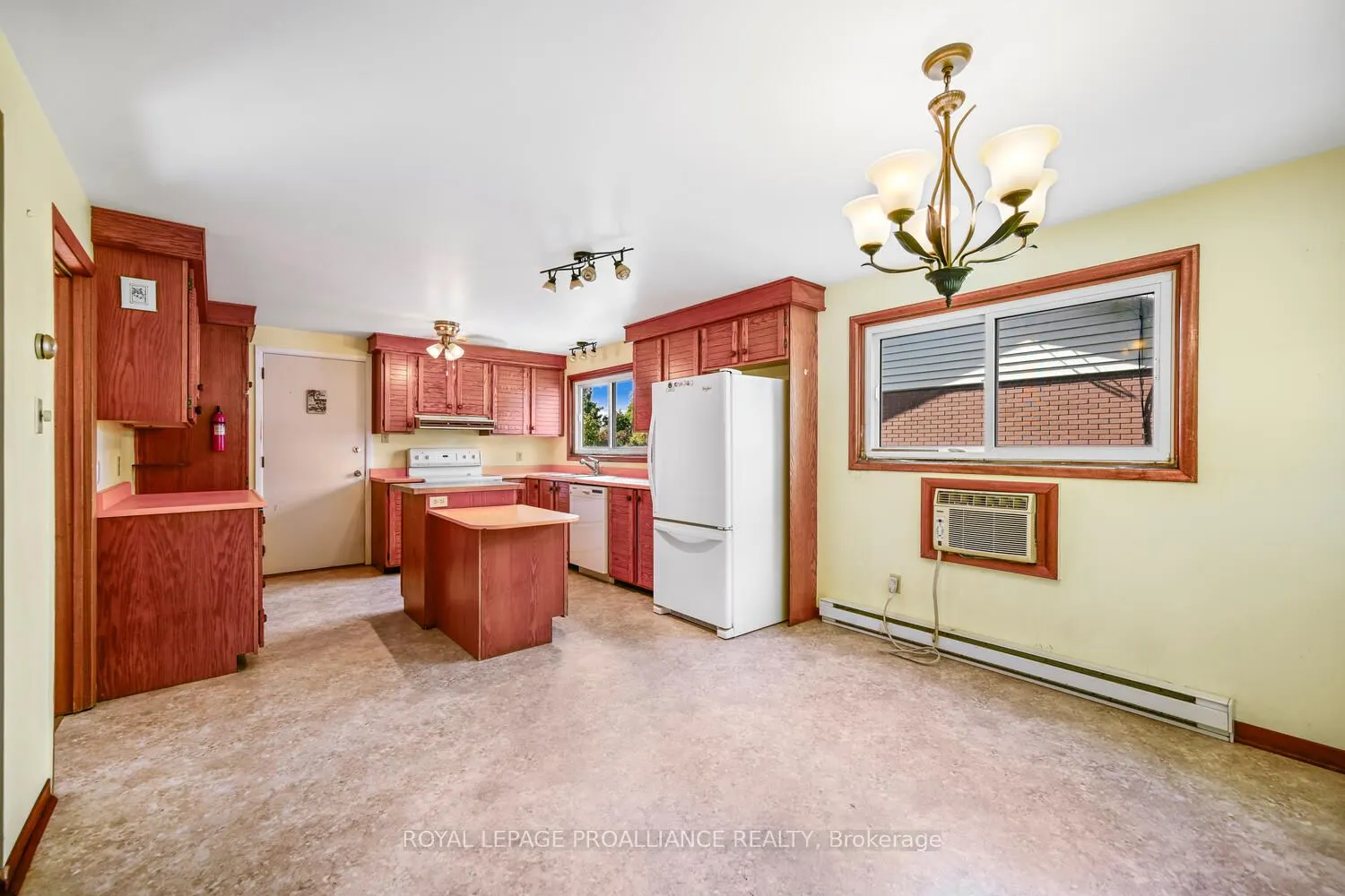 14 Davison Avenue