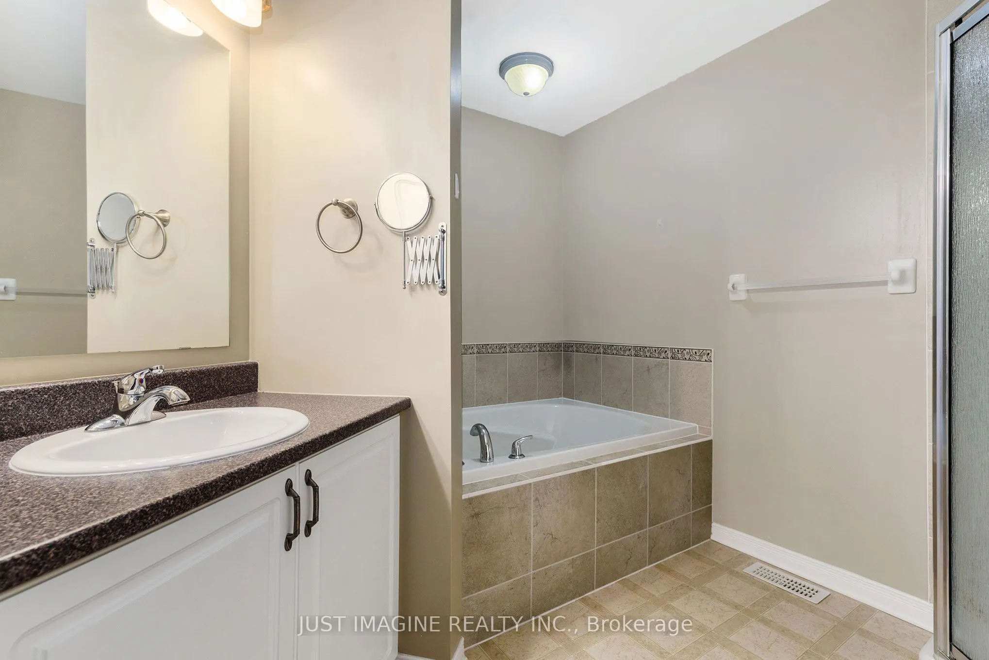 105 Caithness Private