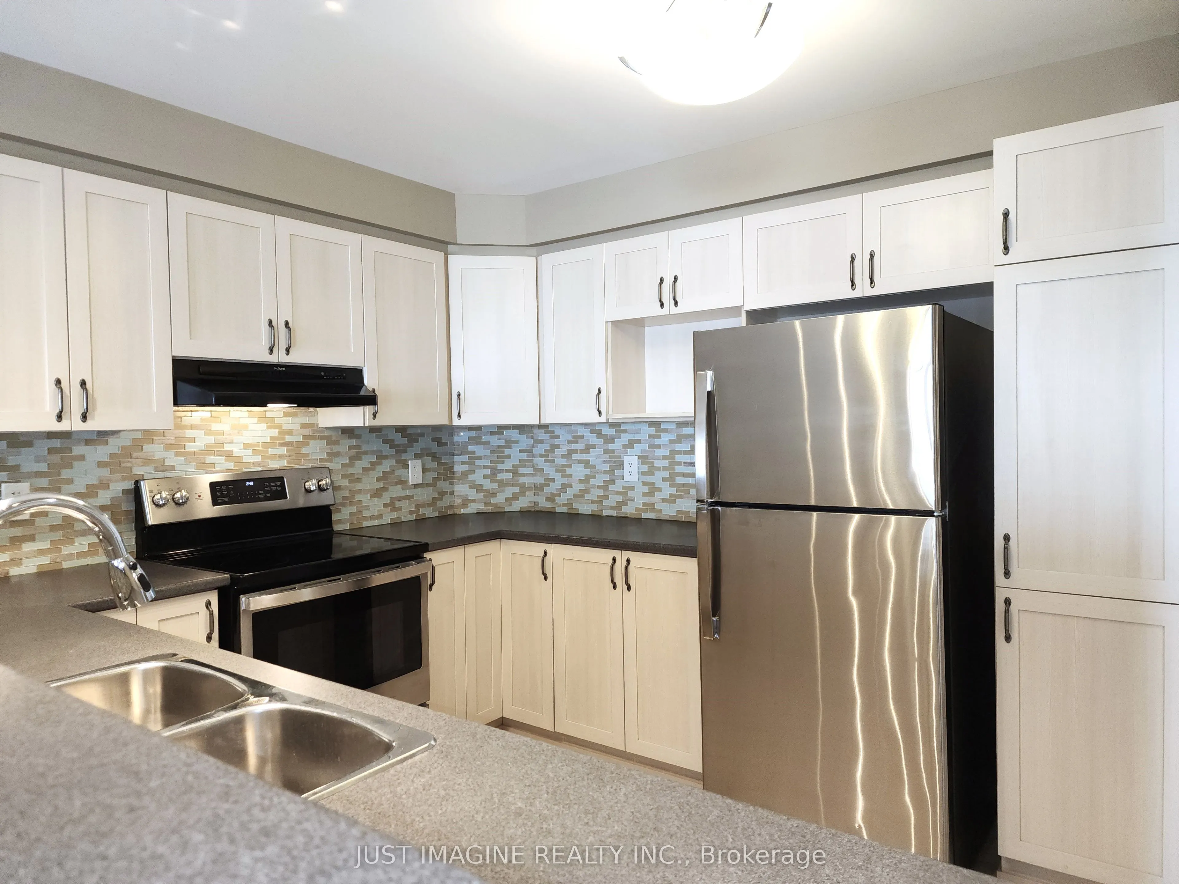 105 Caithness Private