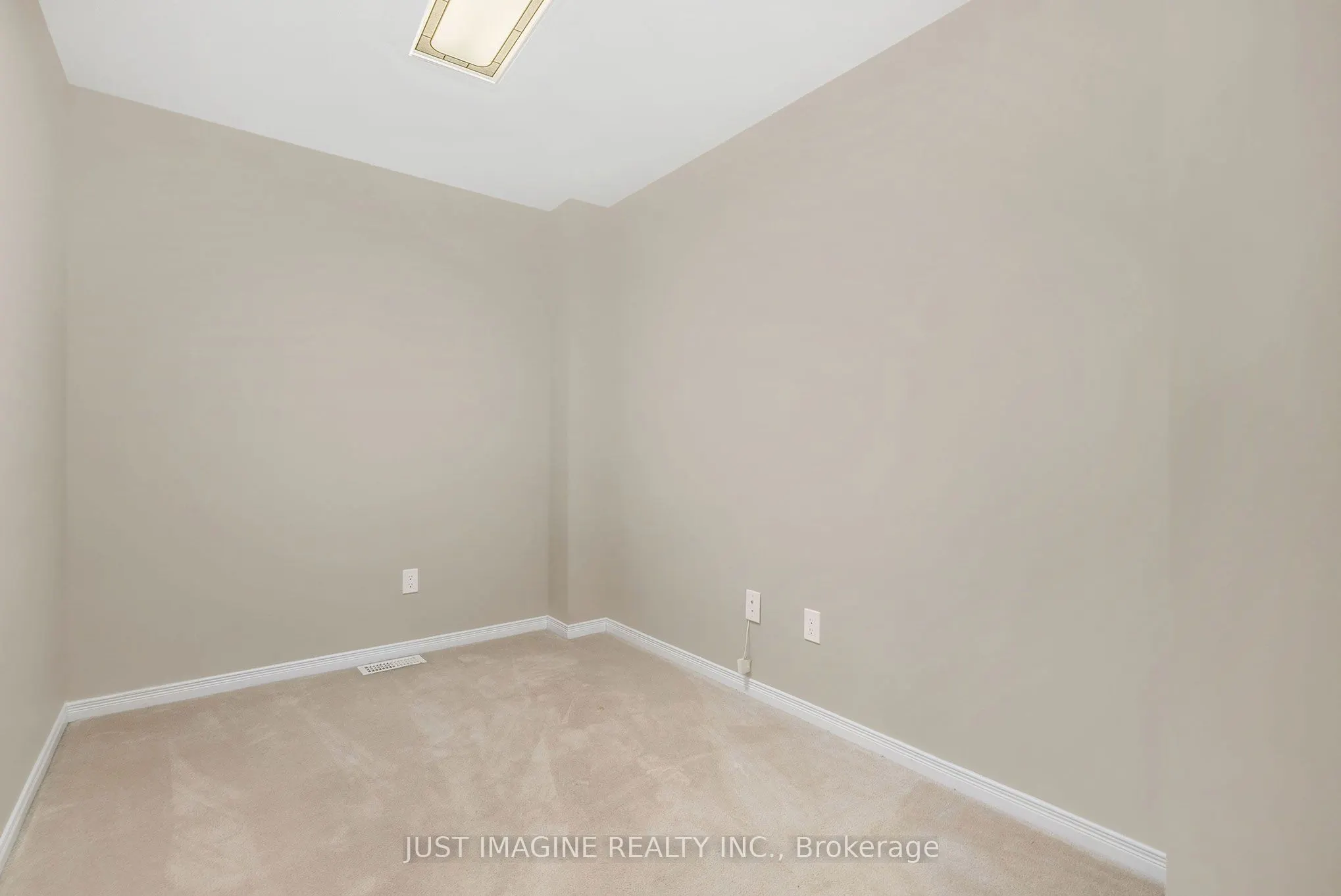 105 Caithness Private