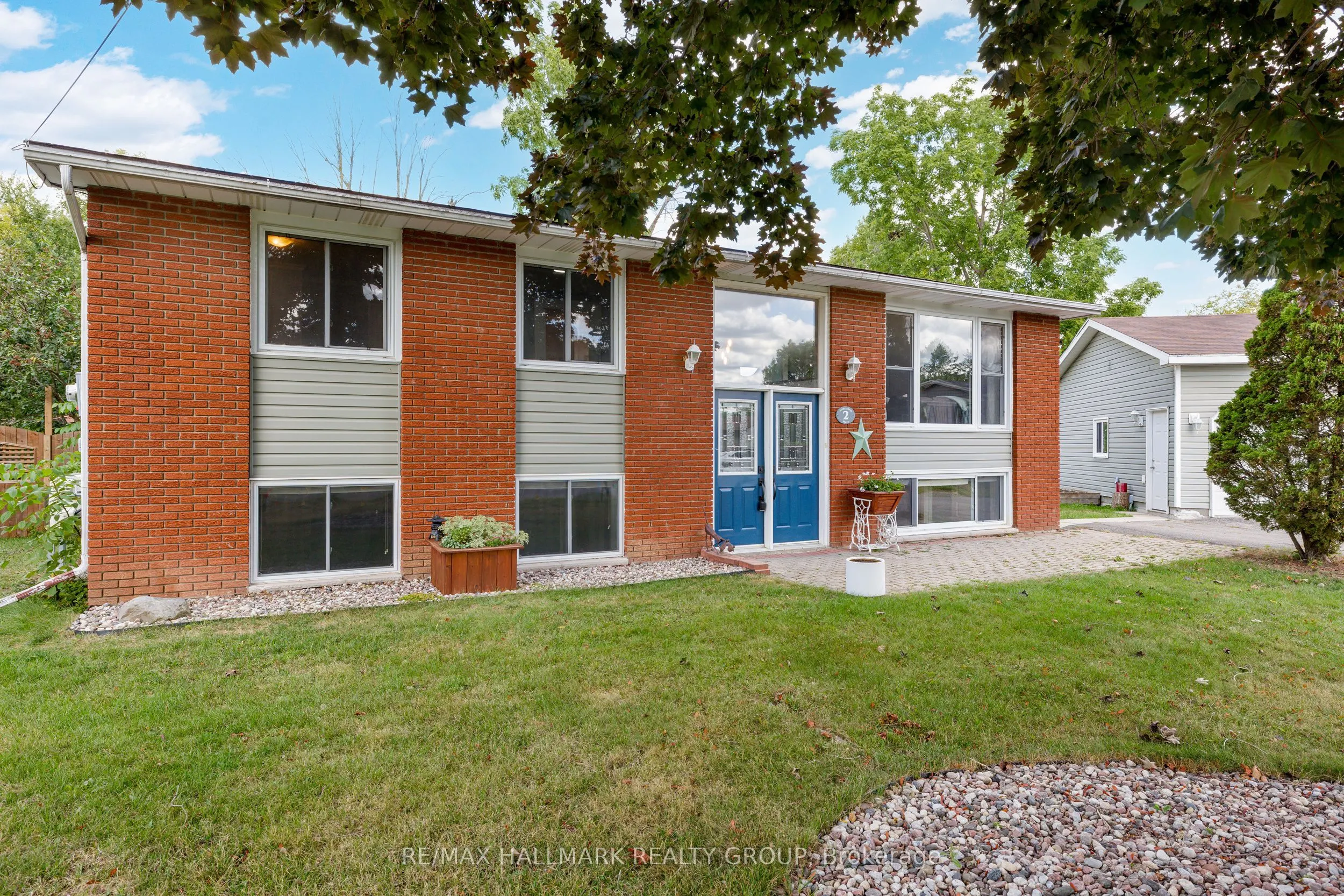 2 Armstrong Place