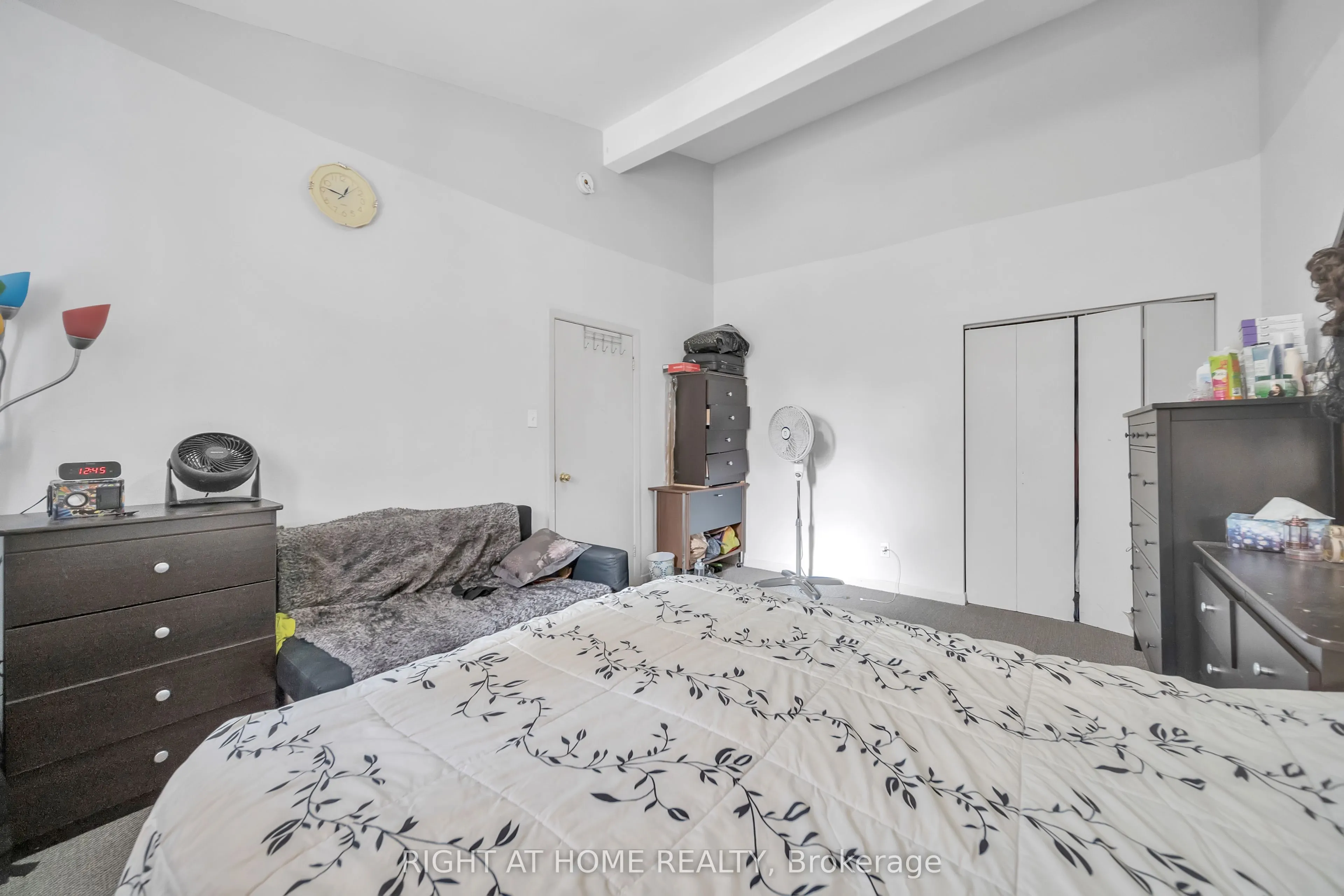 312 Westcourt Place, #37