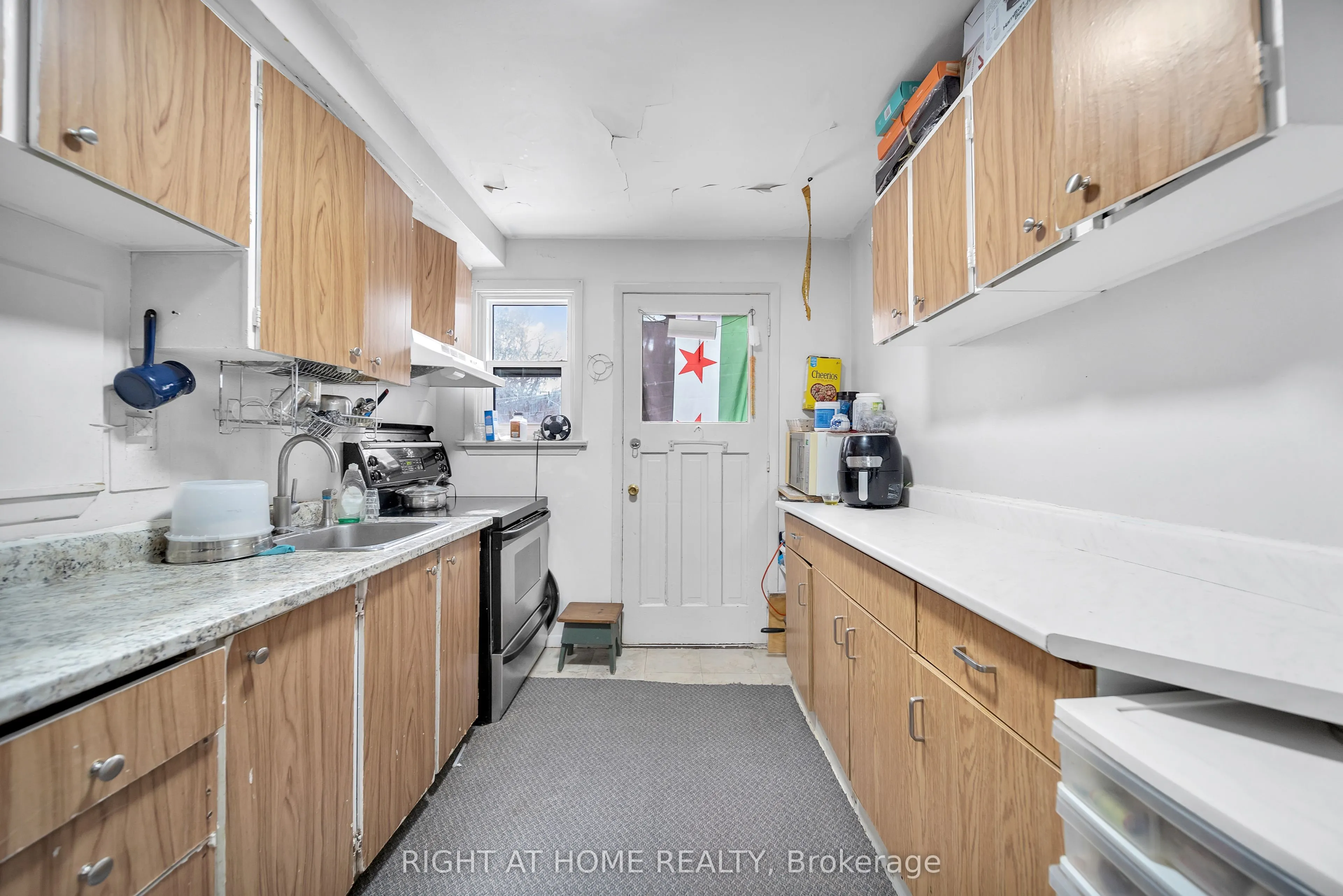 312 Westcourt Place, #37