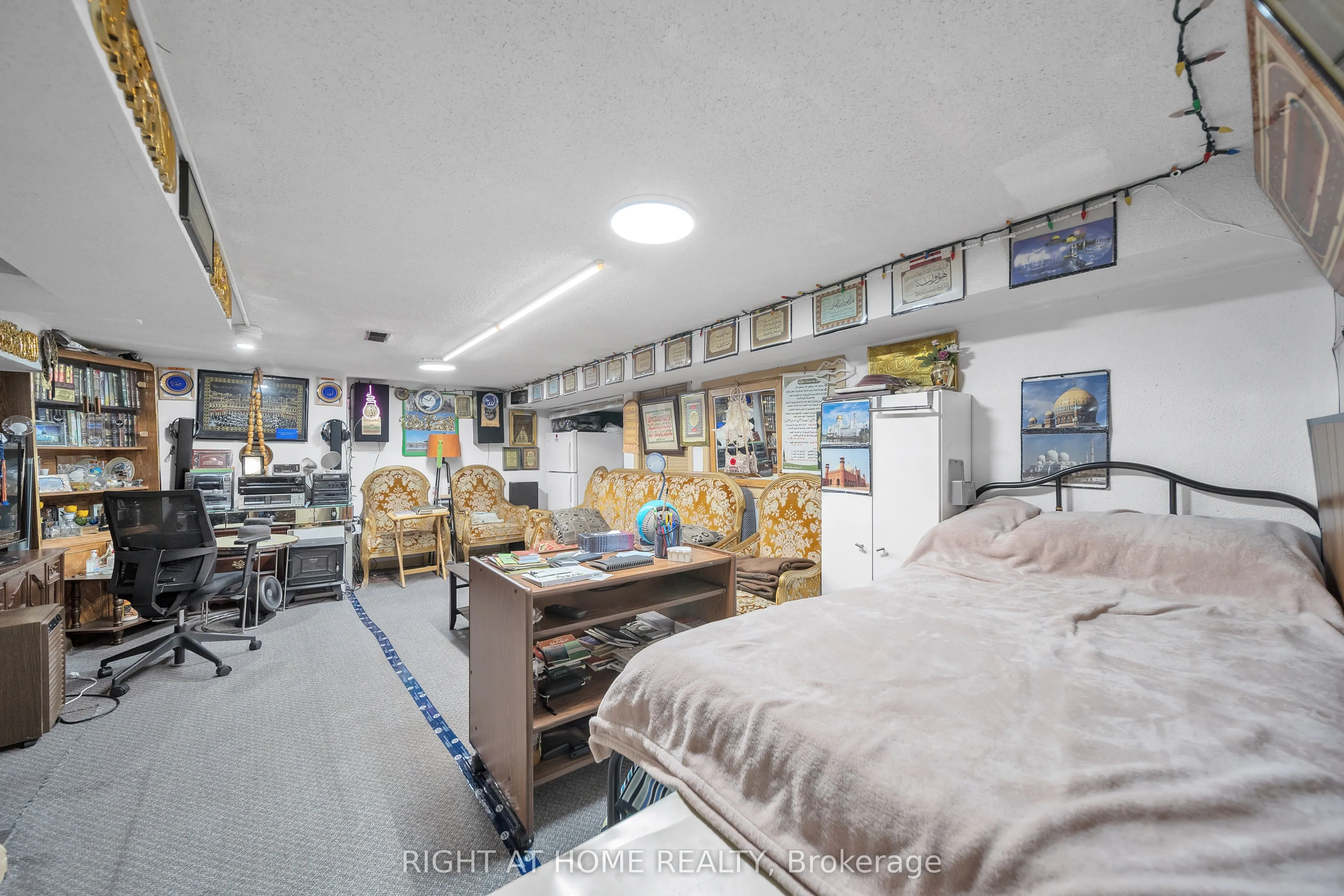 312 Westcourt Place, #37