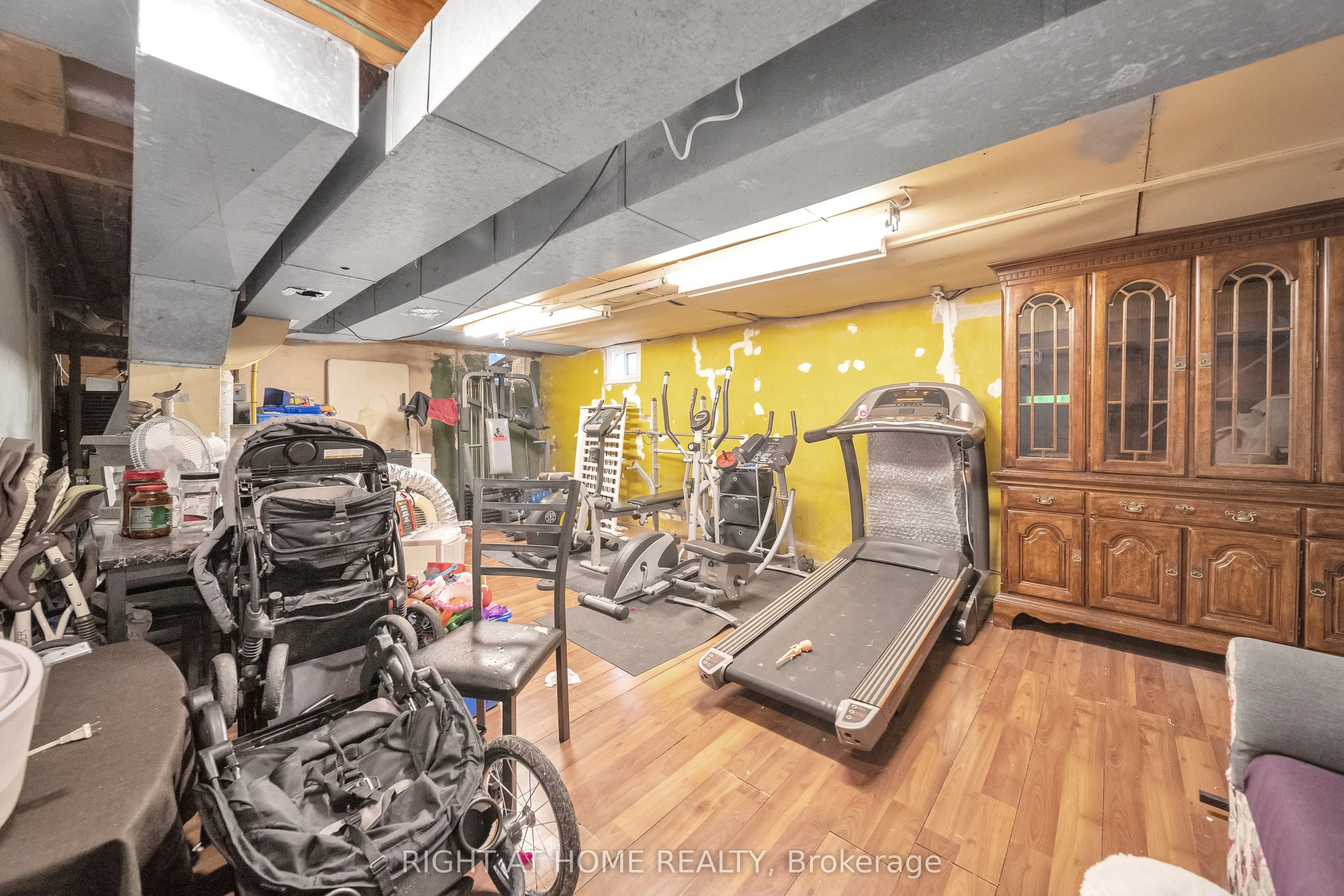 272 Westcourt Place, #110