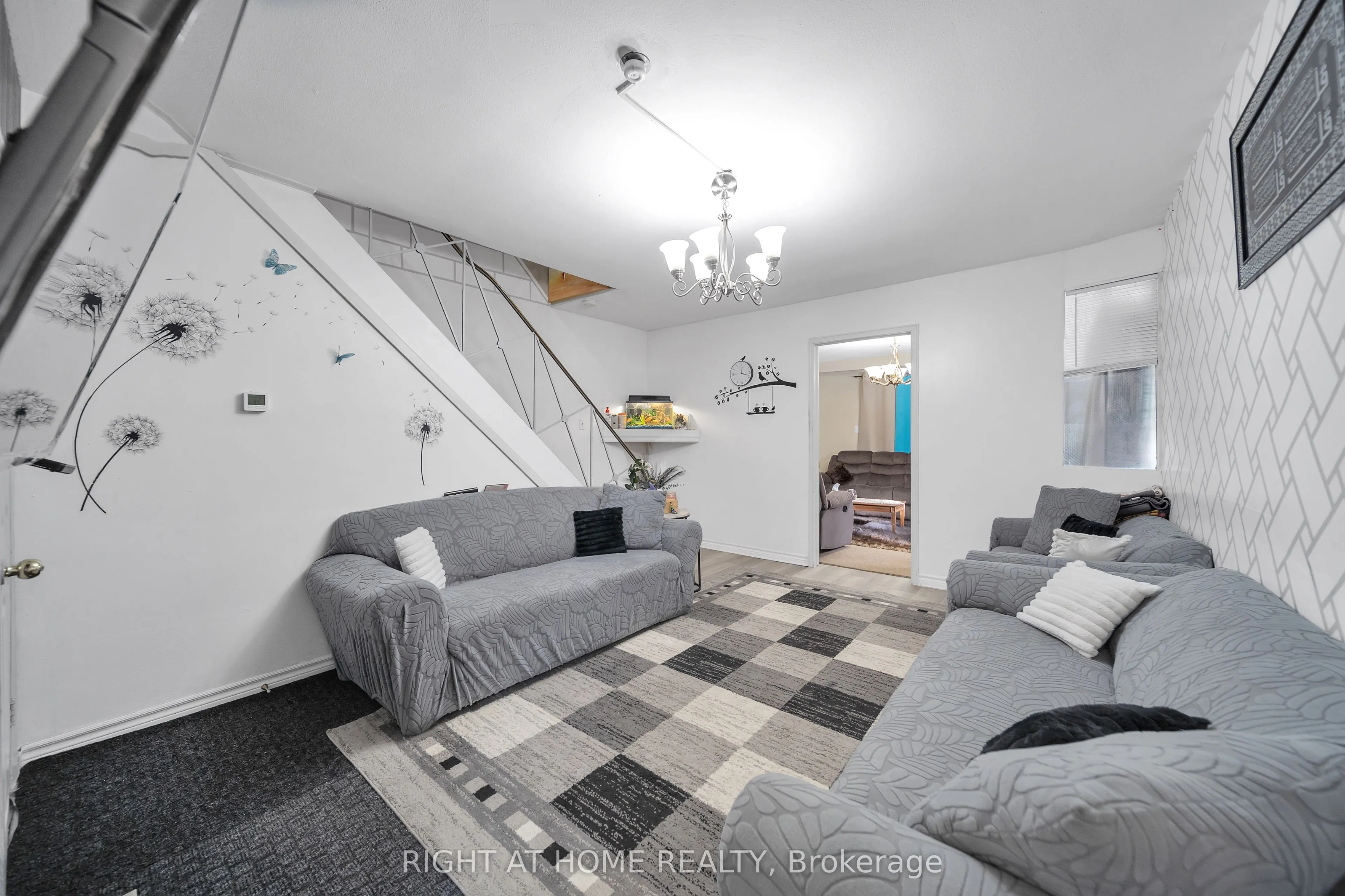 272 Westcourt Place, #110