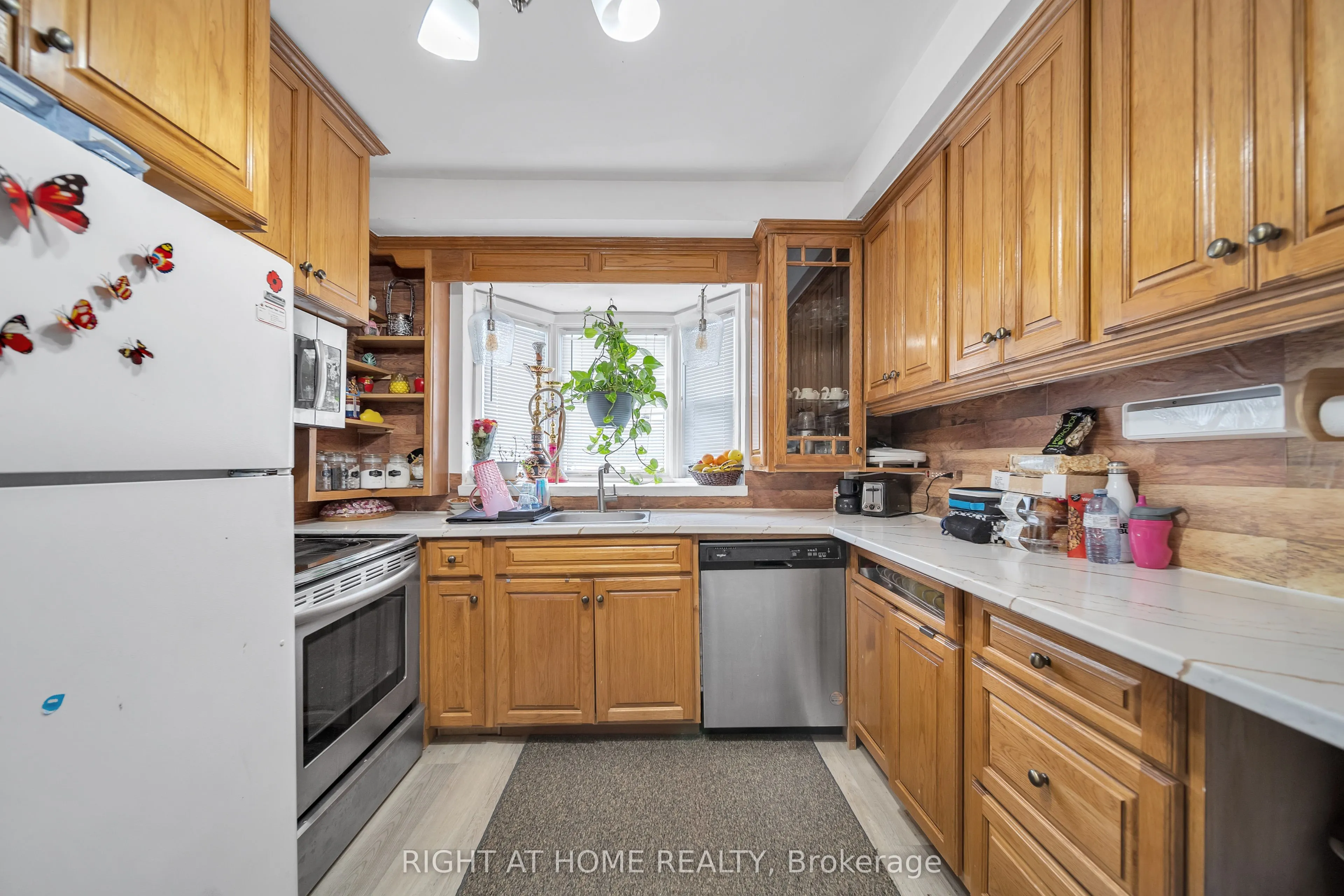 272 Westcourt Place, #110