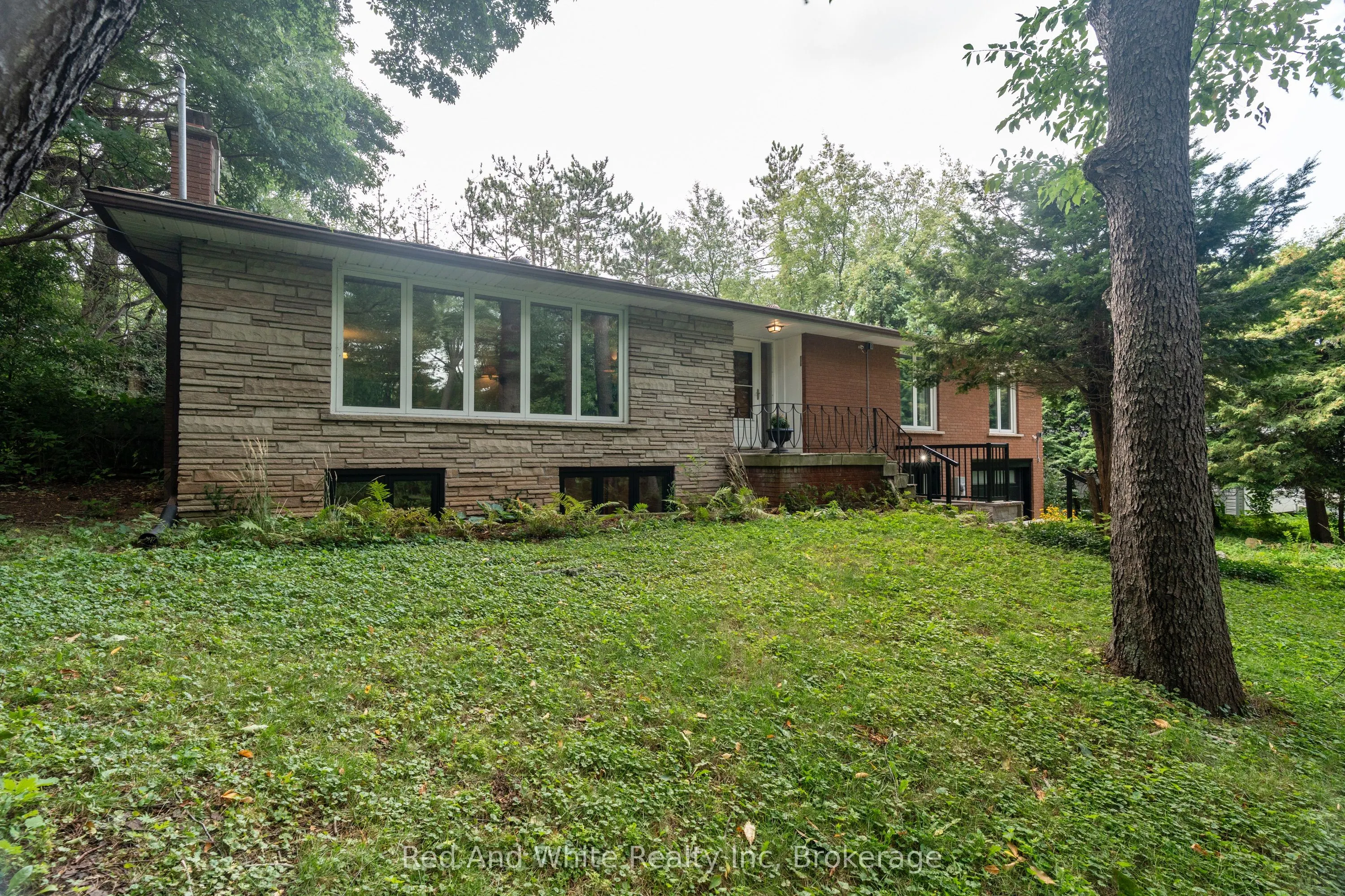 346 Jerseyville Road W