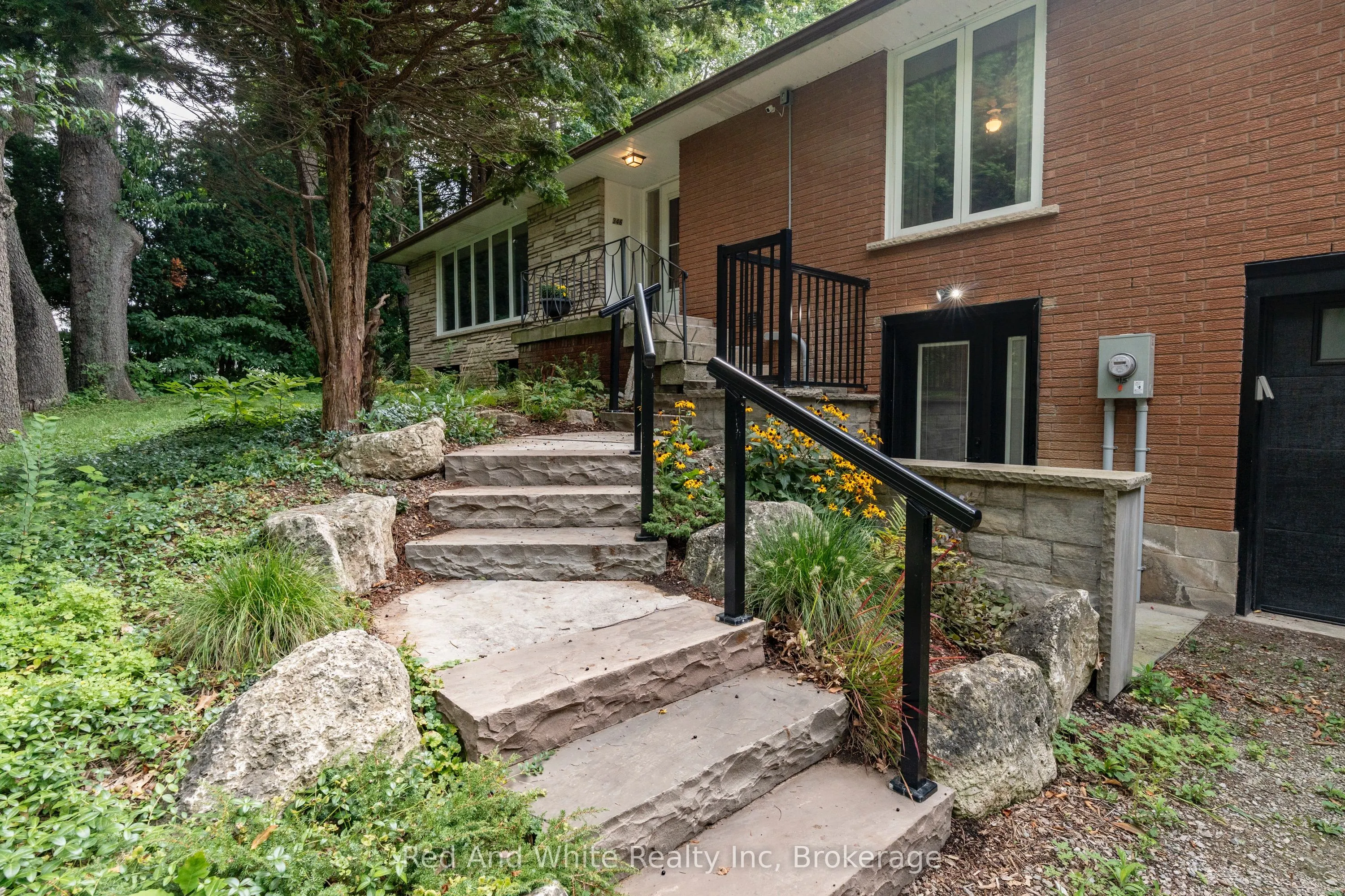346 Jerseyville Road W