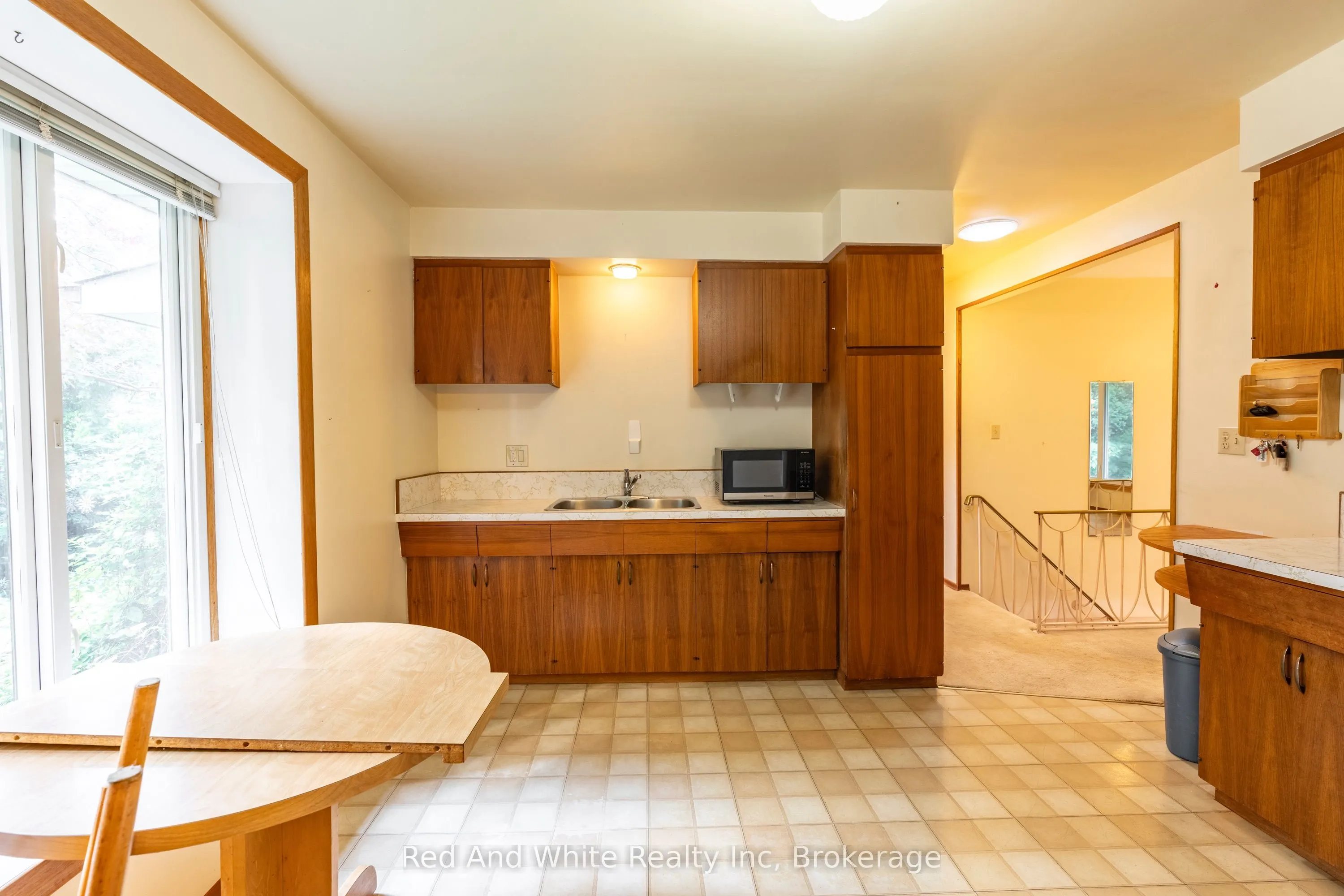 346 Jerseyville Road W