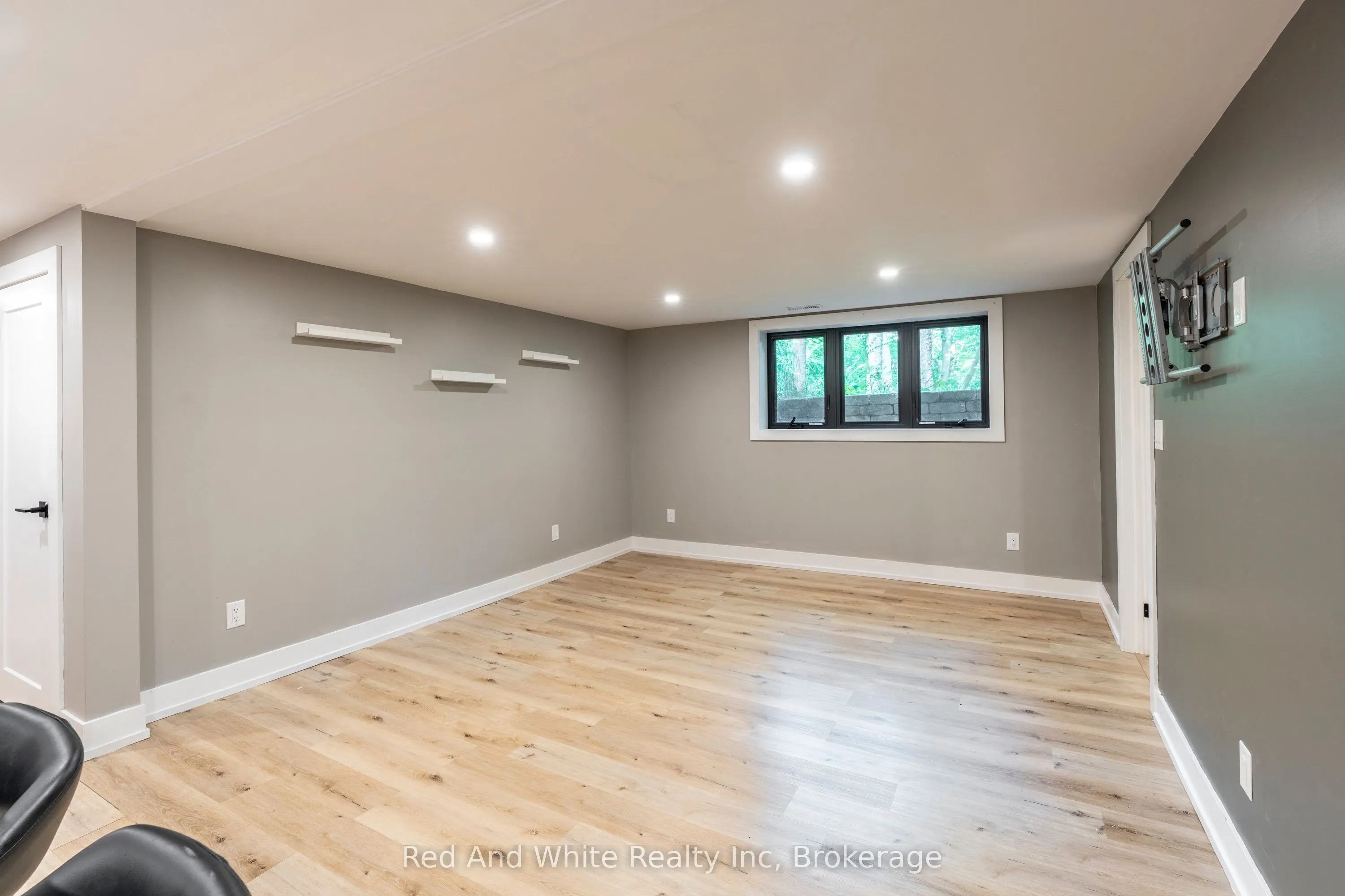 346 Jerseyville Road W