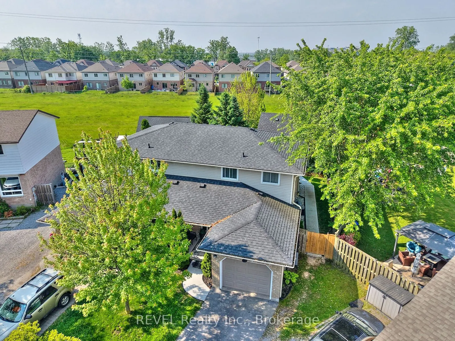 6585 Kuhn Crescent